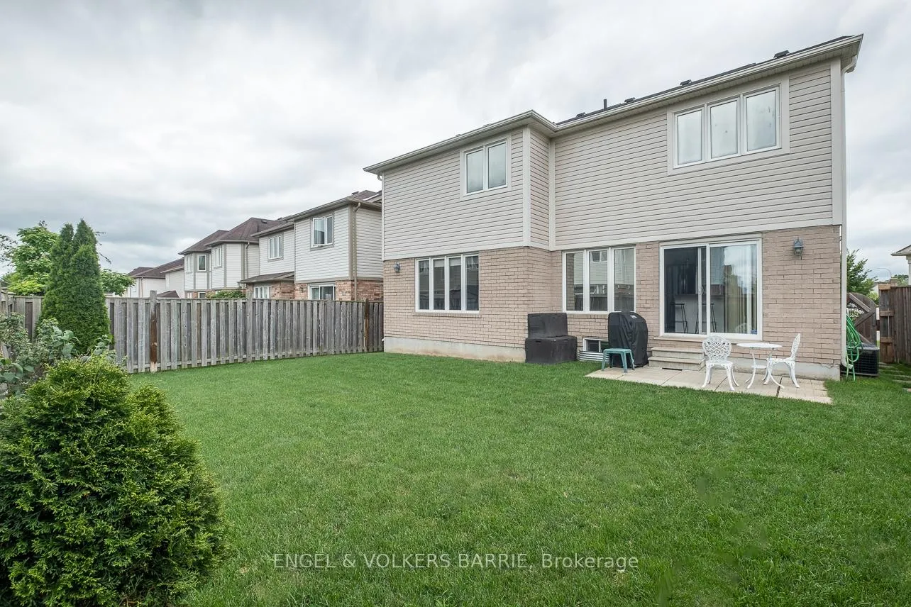 Photo 26 of 29 Ferris Lane, New Tecumseth, Alliston — HOMEH