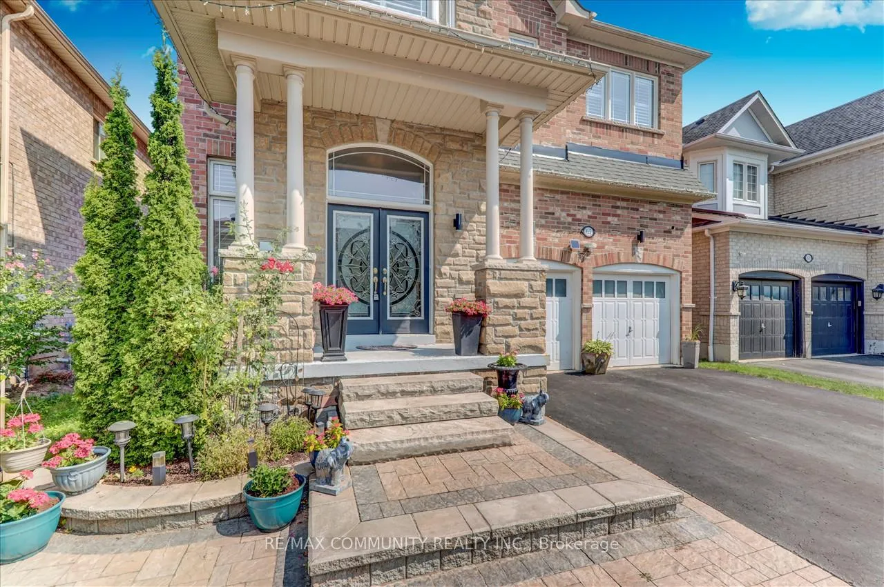 Photo 4 of 65 Mansbridge Crescent, Ajax, Northeast Ajax — HOMEH