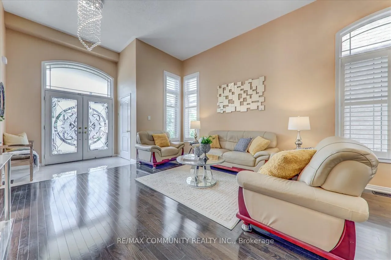 Photo 7 of 65 Mansbridge Crescent, Ajax, Northeast Ajax — HOMEH