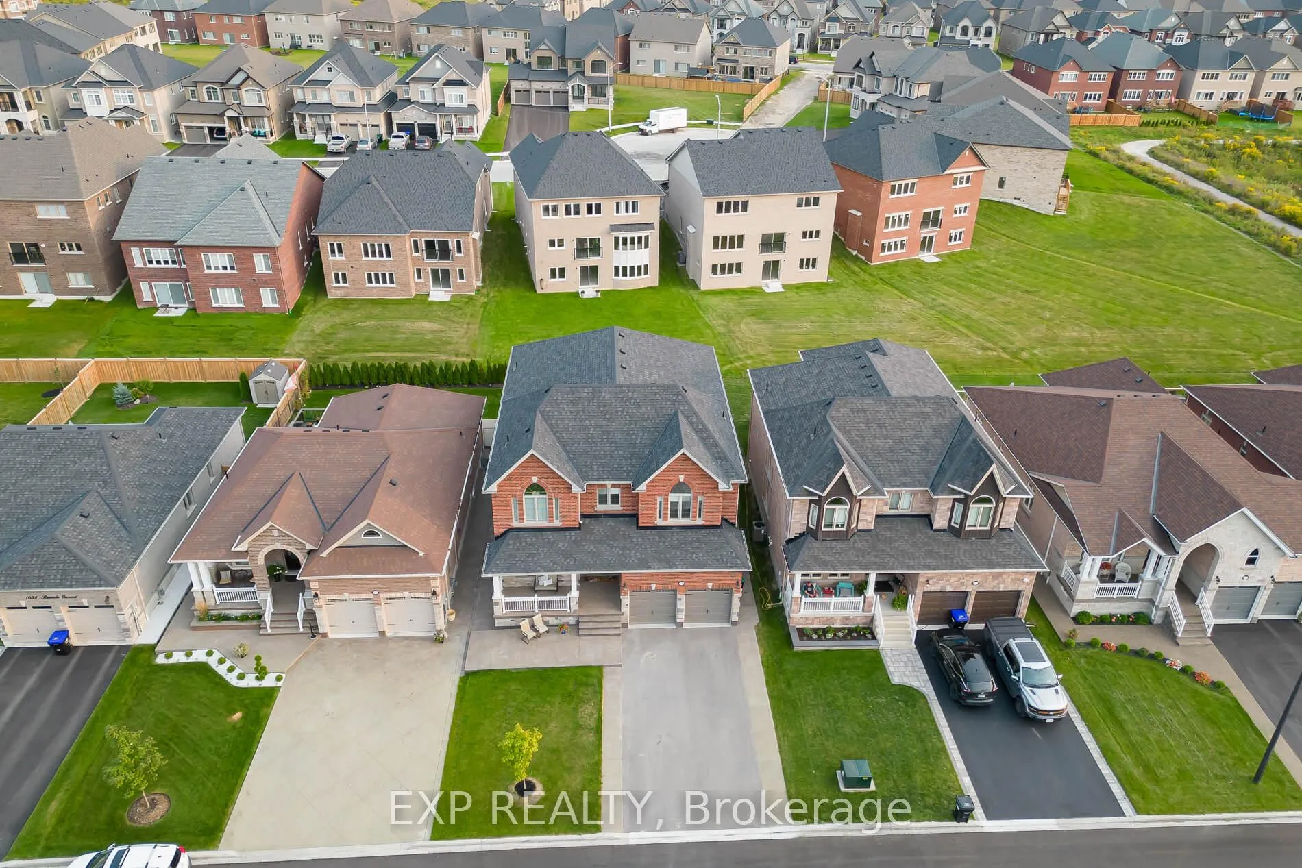 Photo 1 of 1644 Rizzardo Crescent, Innisfil, Alcona — HOMEH