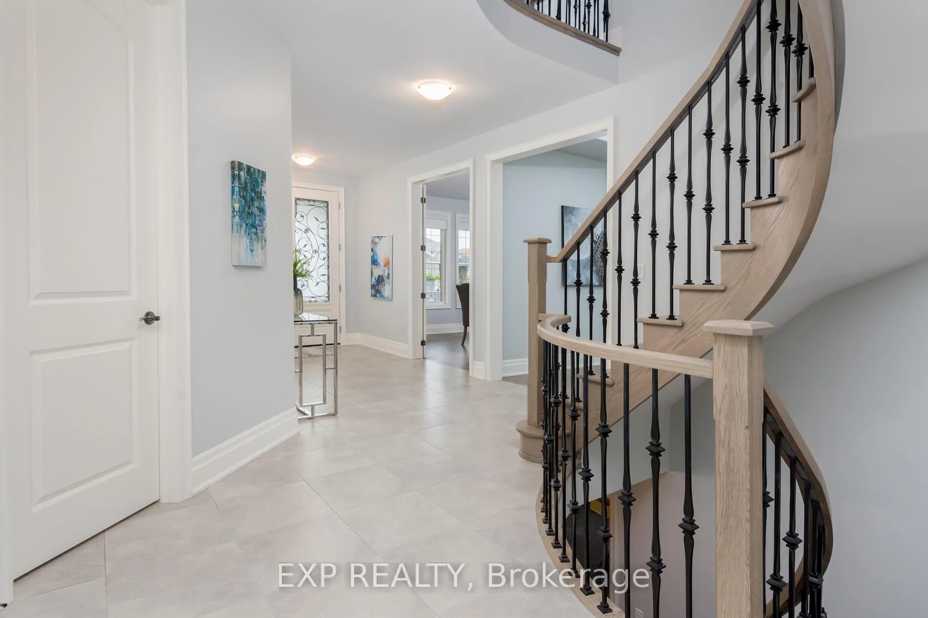 Photo 5 of 1644 Rizzardo Crescent, Innisfil, Alcona — HOMEH