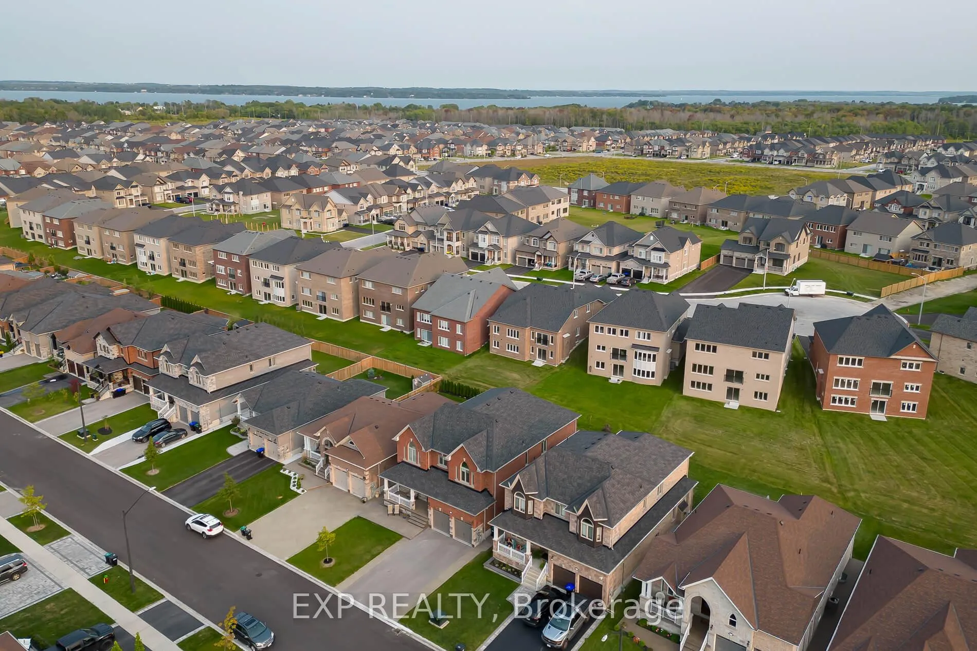 Photo 40 of 1644 Rizzardo Crescent, Innisfil, Alcona — HOMEH