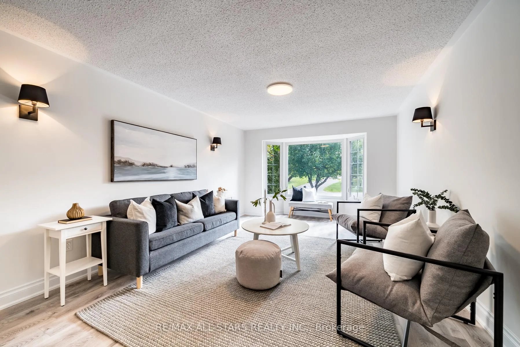 Photo 5 of 5 Edinborough Avenue, Scugog, Port Perry — HOMEH