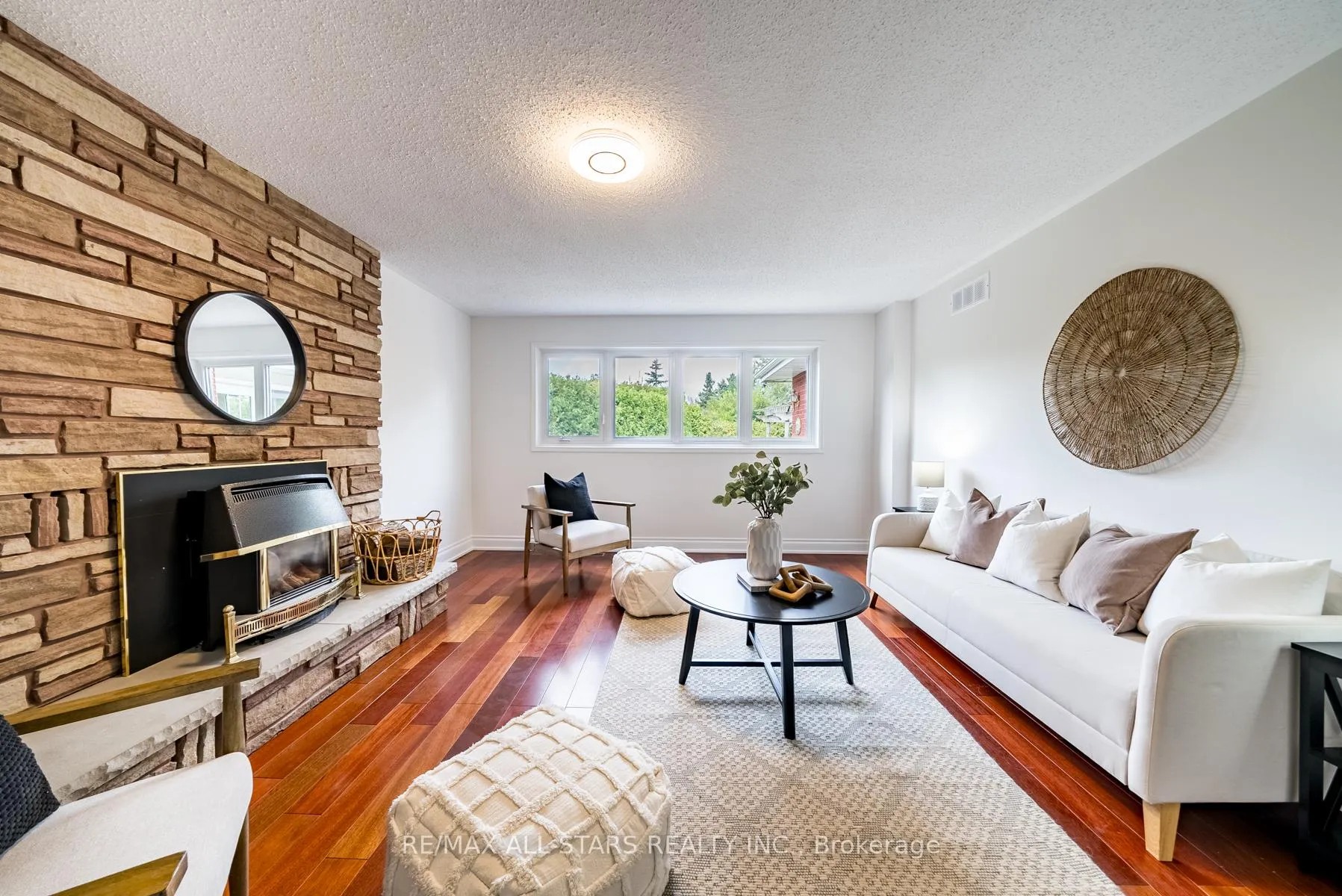 Photo 16 of 5 Edinborough Avenue, Scugog, Port Perry — HOMEH