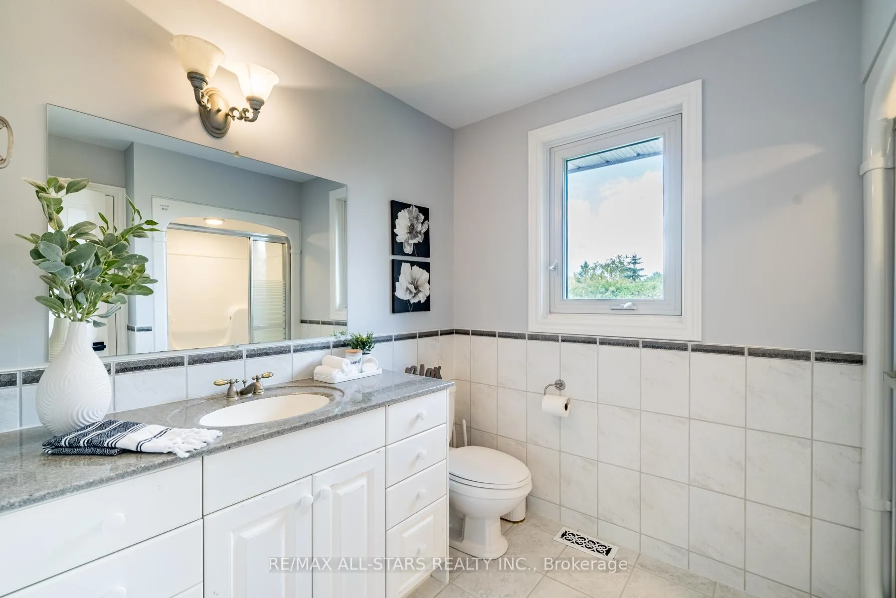 Photo 21 of 5 Edinborough Avenue, Scugog, Port Perry — HOMEH