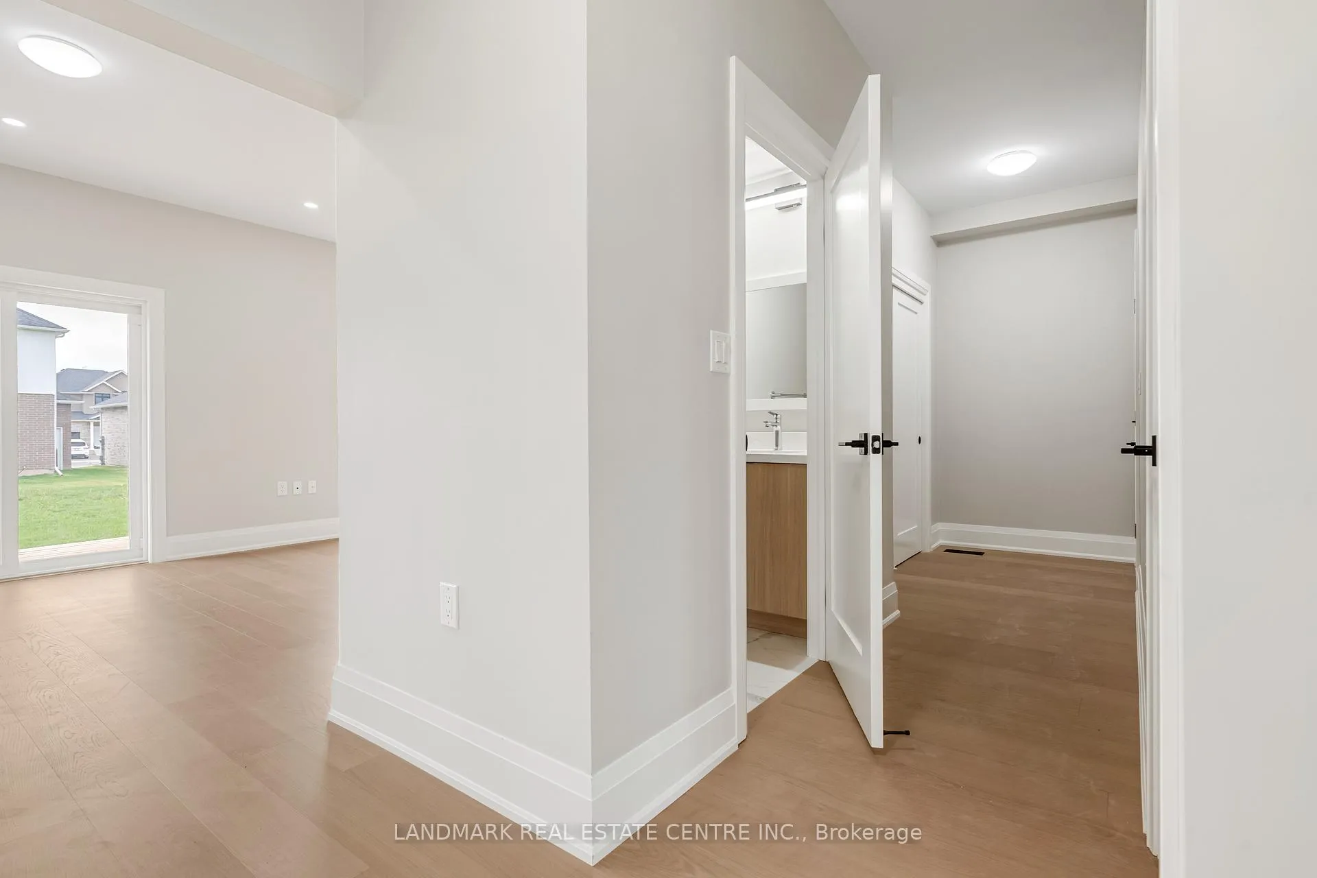 Photo 22 of 9 Bounty Avenue, Thorold, Rolling Meadows — HOMEH
