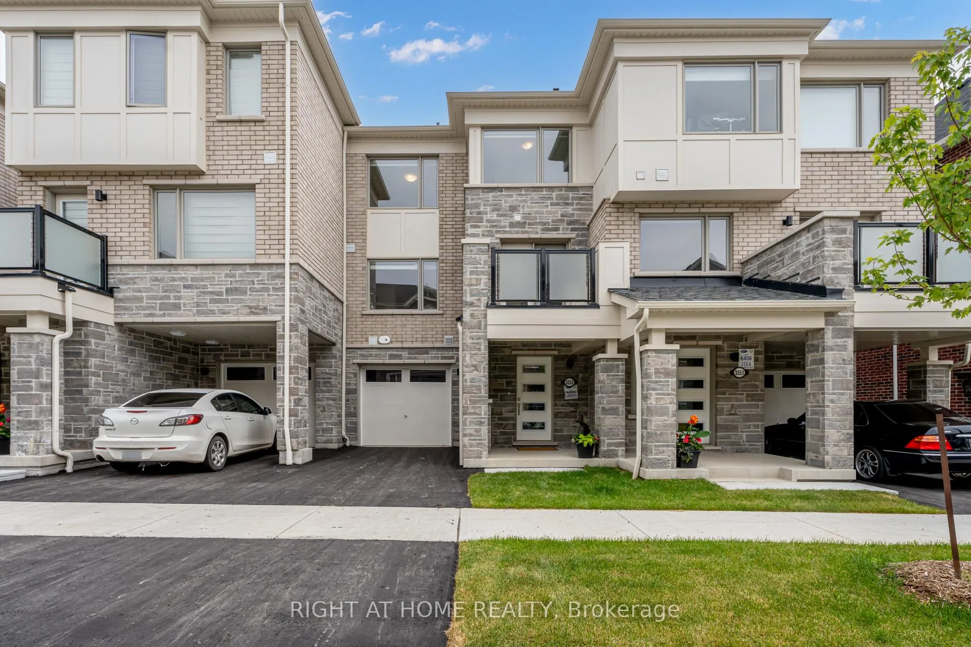 Photo 4 of 3353 Thunderbird Promenade, Pickering, Rural Pickering — HOMEH