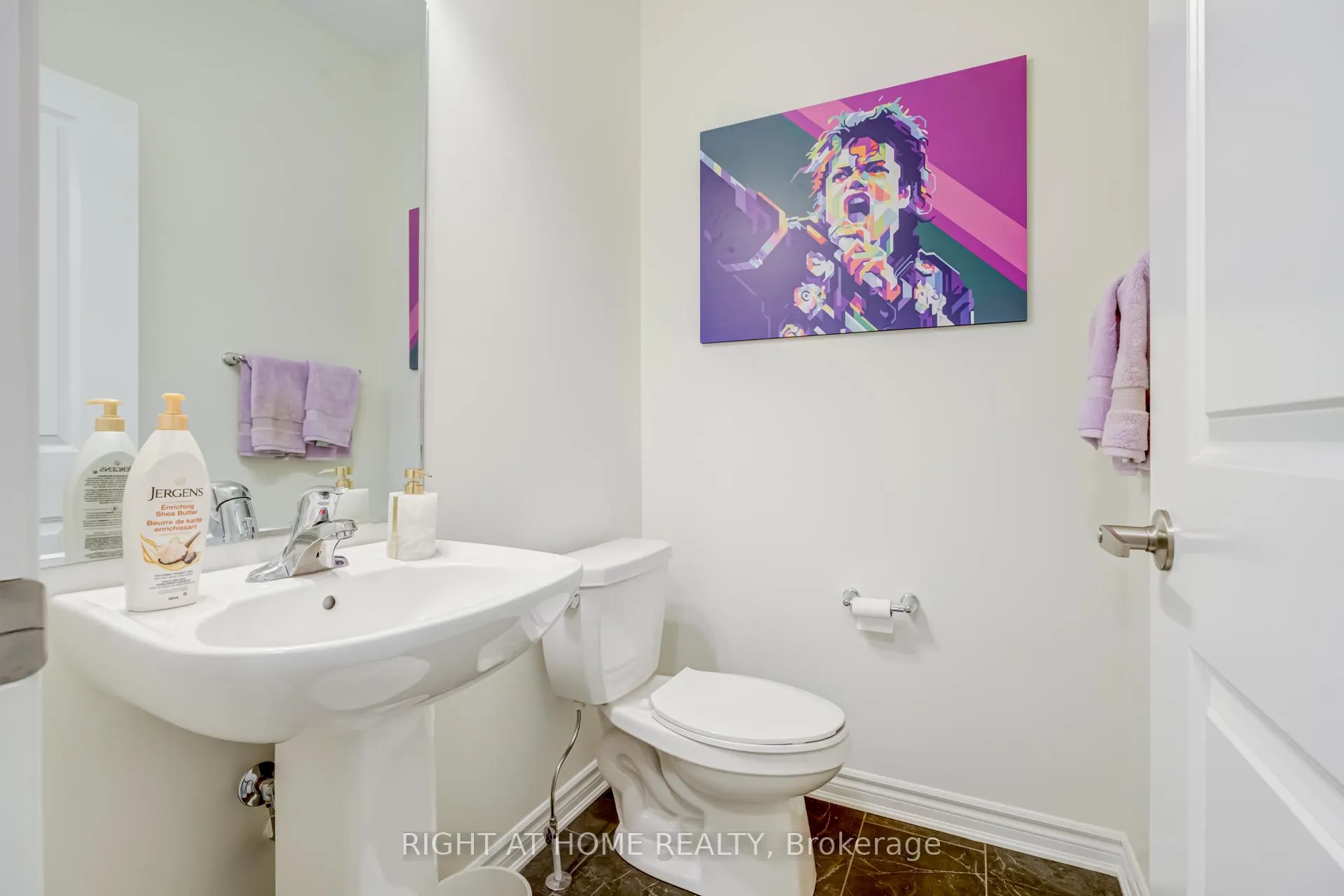 Photo 8 of 3353 Thunderbird Promenade, Pickering, Rural Pickering — HOMEH