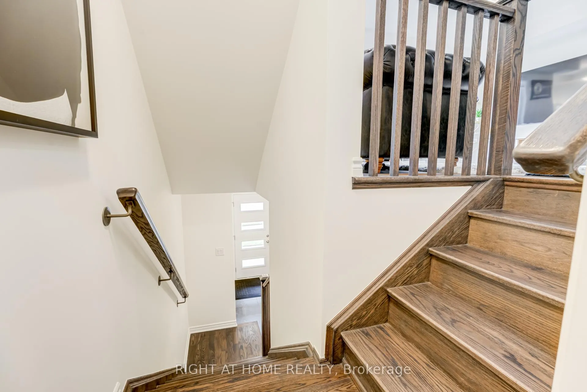 Photo 10 of 3353 Thunderbird Promenade, Pickering, Rural Pickering — HOMEH