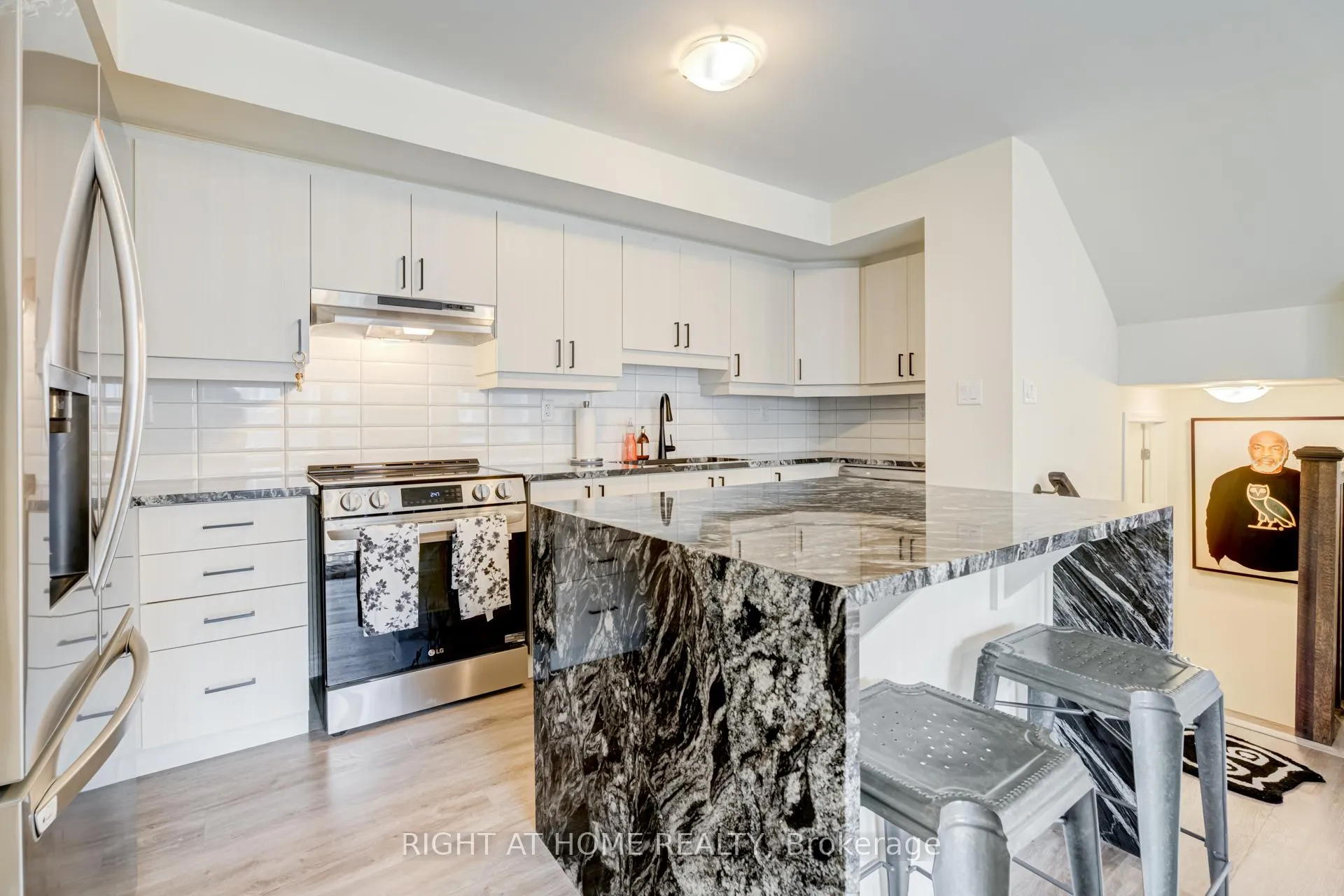 Photo 16 of 3353 Thunderbird Promenade, Pickering, Rural Pickering — HOMEH
