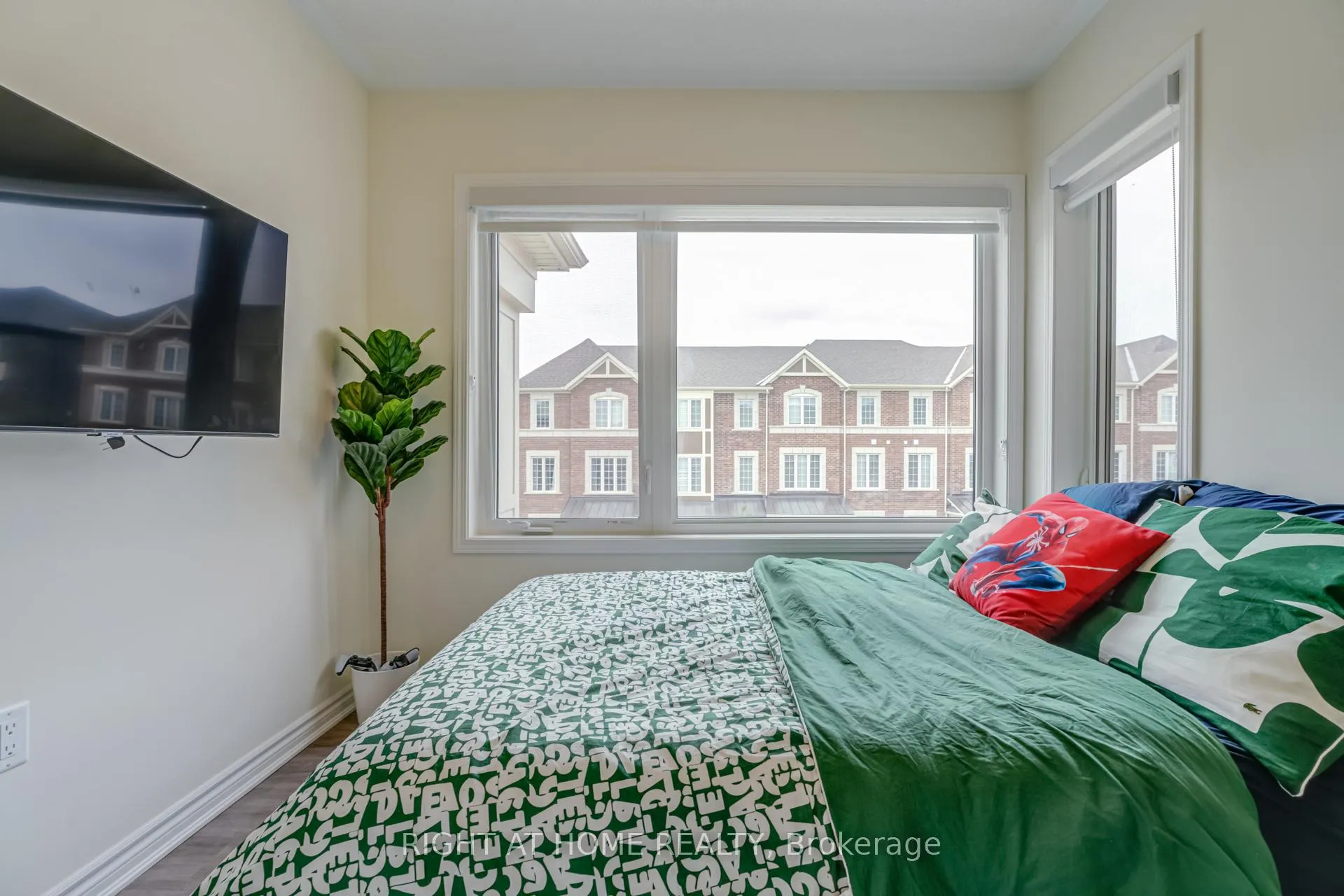 Photo 35 of 3353 Thunderbird Promenade, Pickering, Rural Pickering — HOMEH