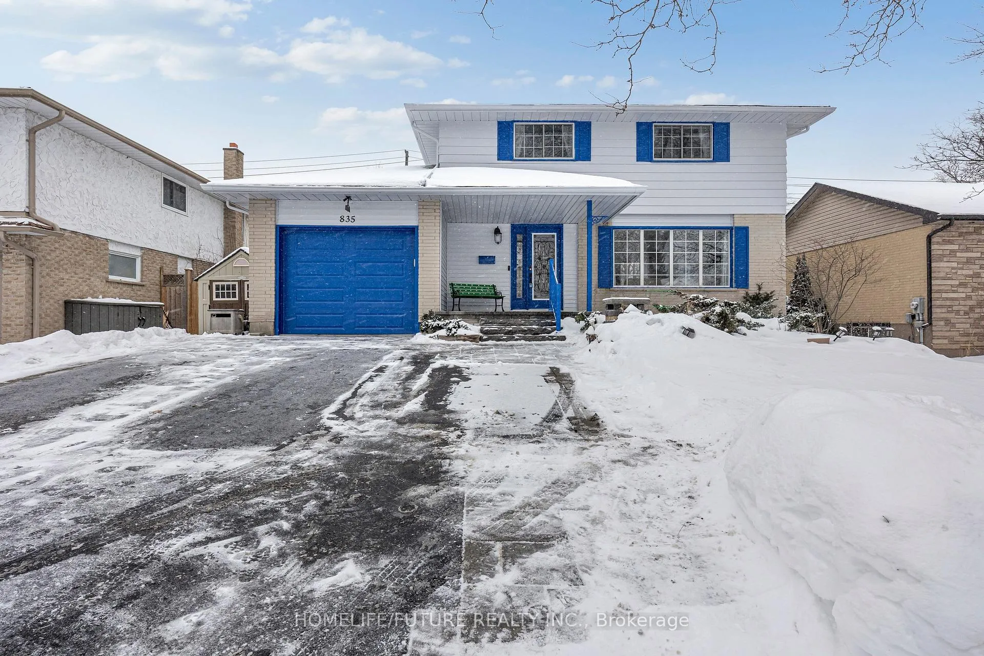 Photo 1 of 835 Carnaby Crescent, Oshawa, Centennial — HOMEH