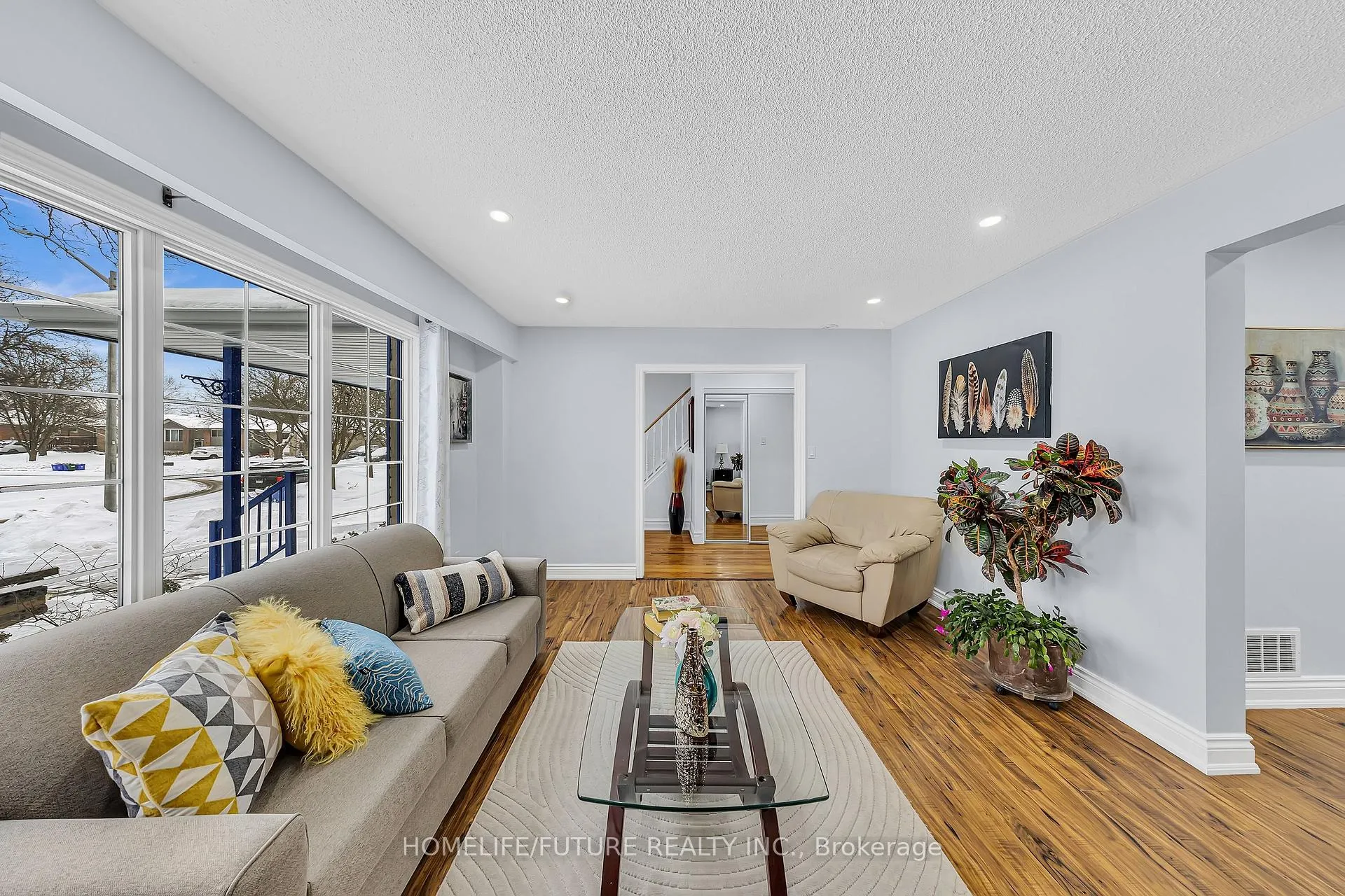 Photo 7 of 835 Carnaby Crescent, Oshawa, Centennial — HOMEH