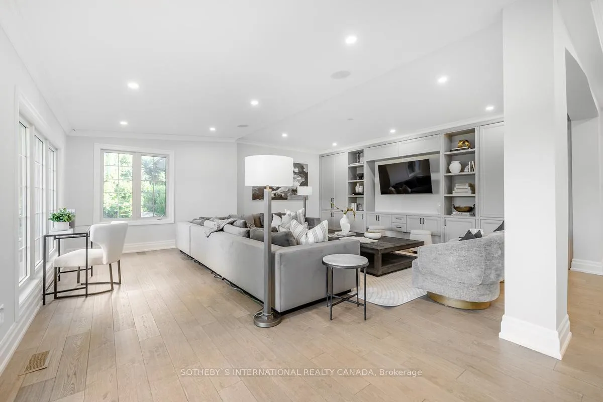 Photo 9 of 4 Steeplechase Avenue, Aurora, Aurora Estates — HOMEH