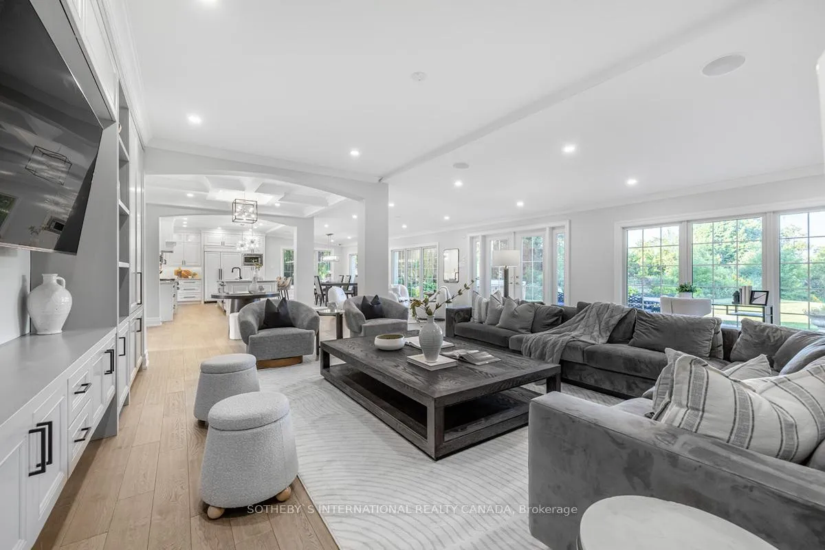 Photo 11 of 4 Steeplechase Avenue, Aurora, Aurora Estates — HOMEH