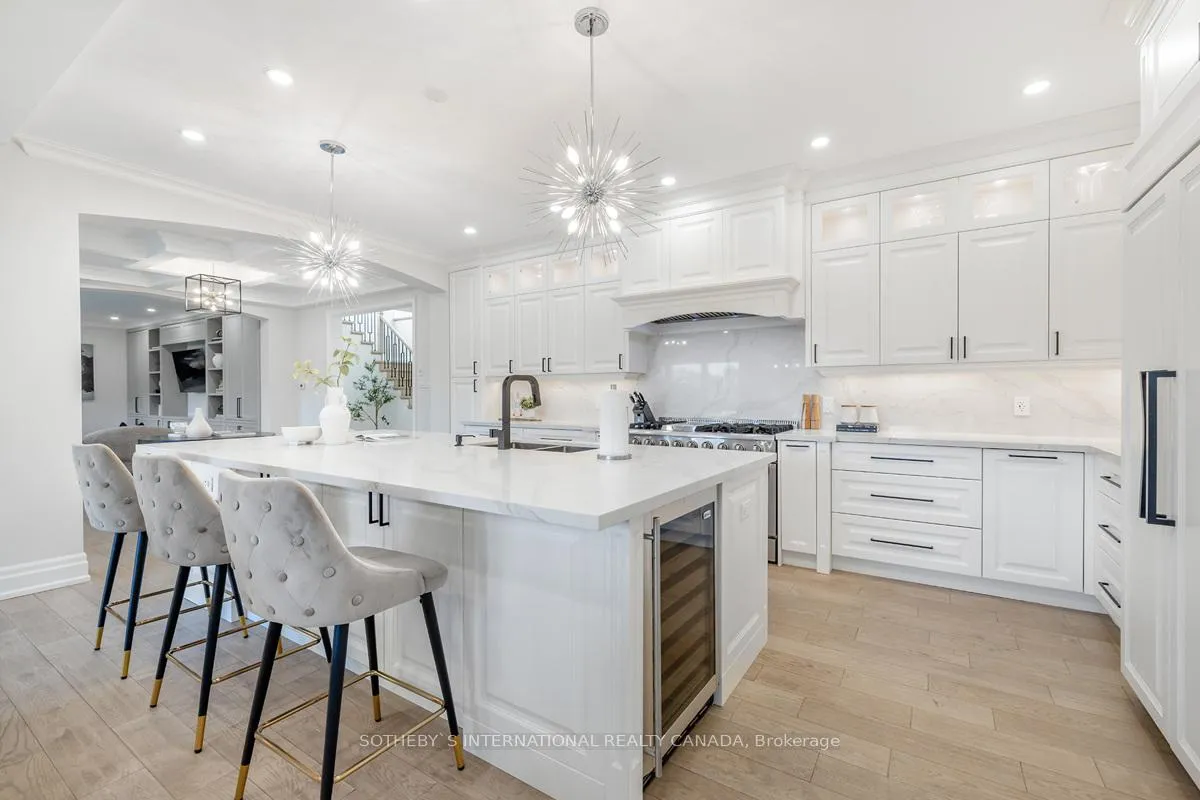 Photo 17 of 4 Steeplechase Avenue, Aurora, Aurora Estates — HOMEH