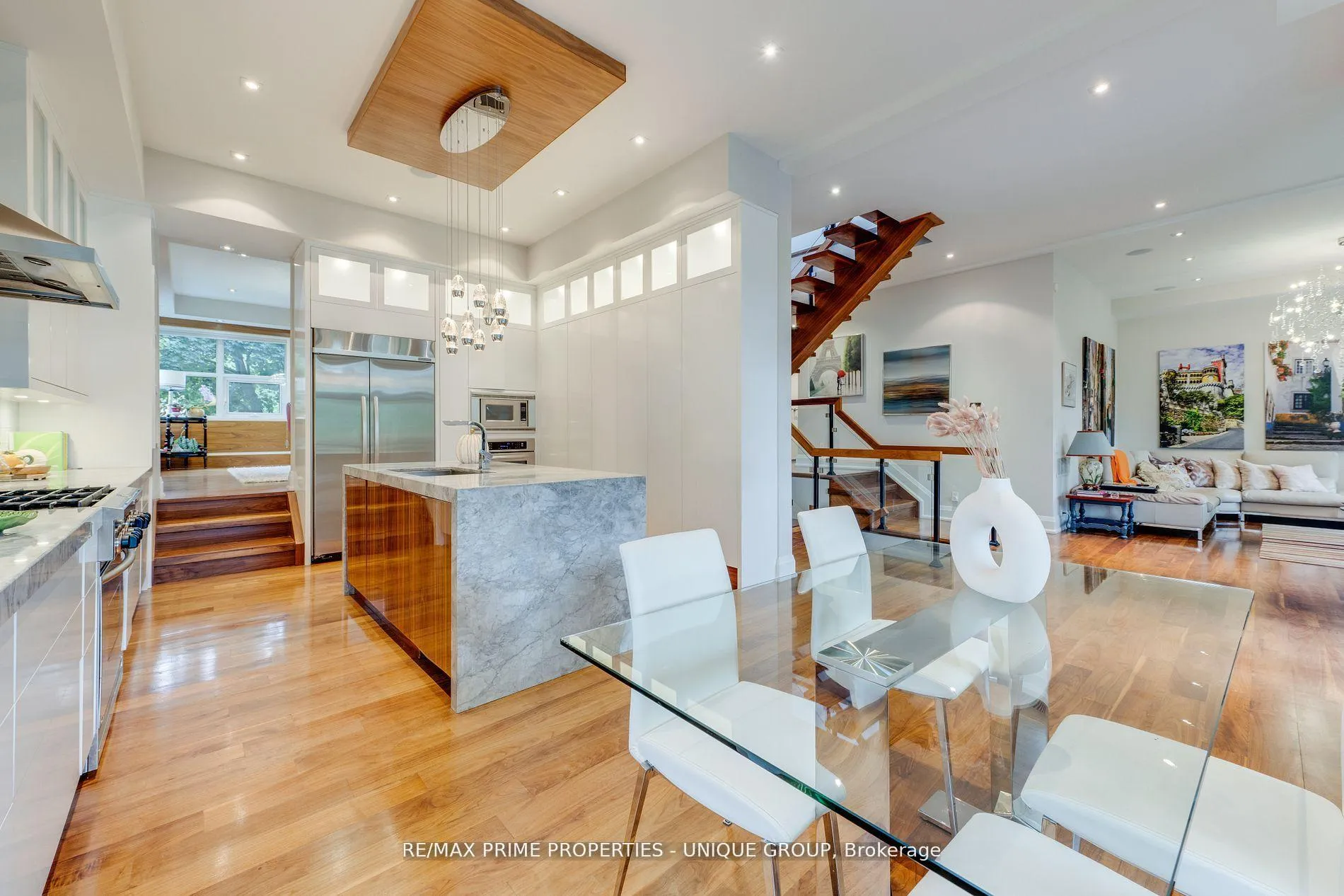 Photo 21 of 326 Joicey Boulevard, Toronto, Bedford Park-Nortown — HOMEH
