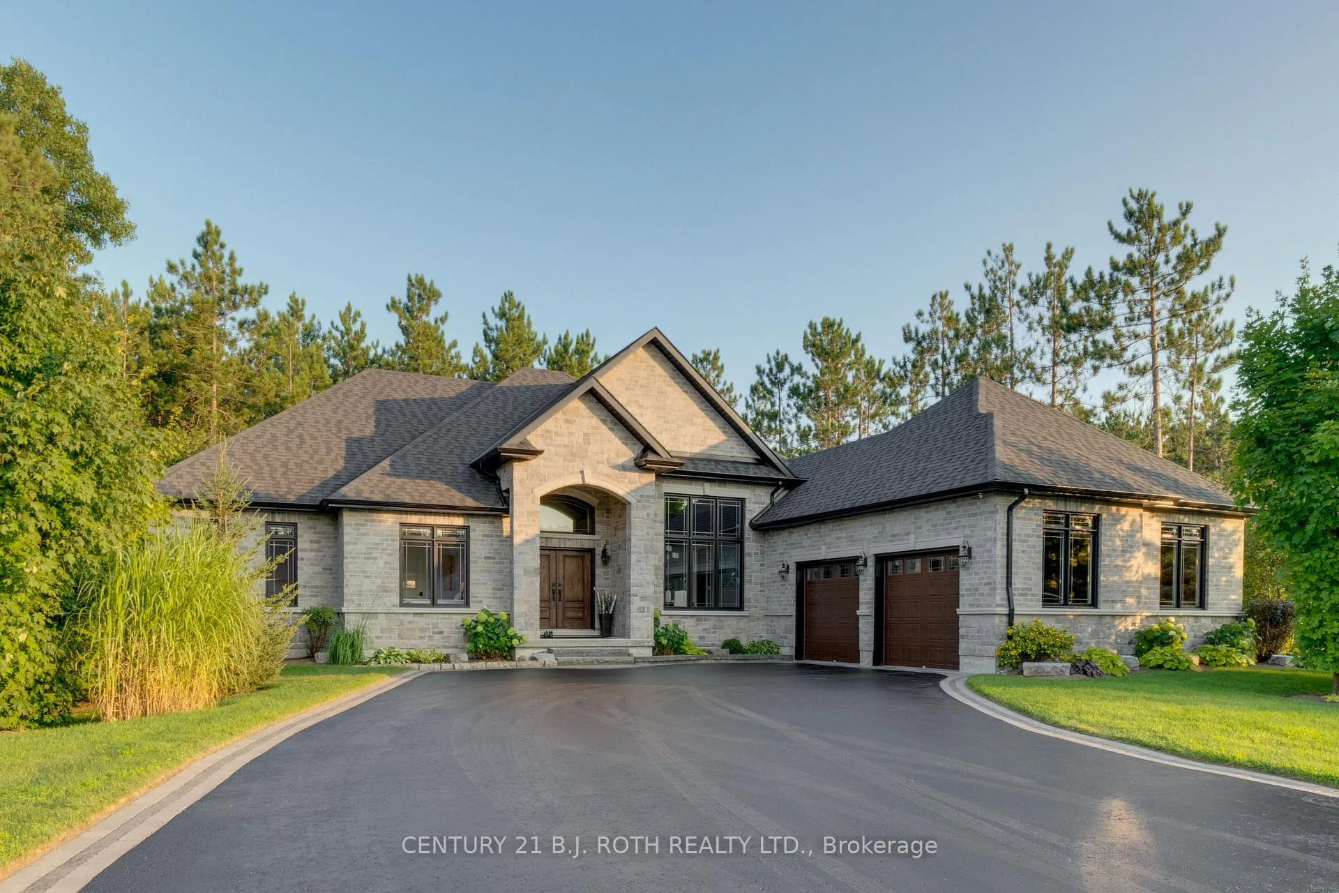 Photo 2 of 110 Mennill Drive, Springwater, Snow Valley — HOMEH