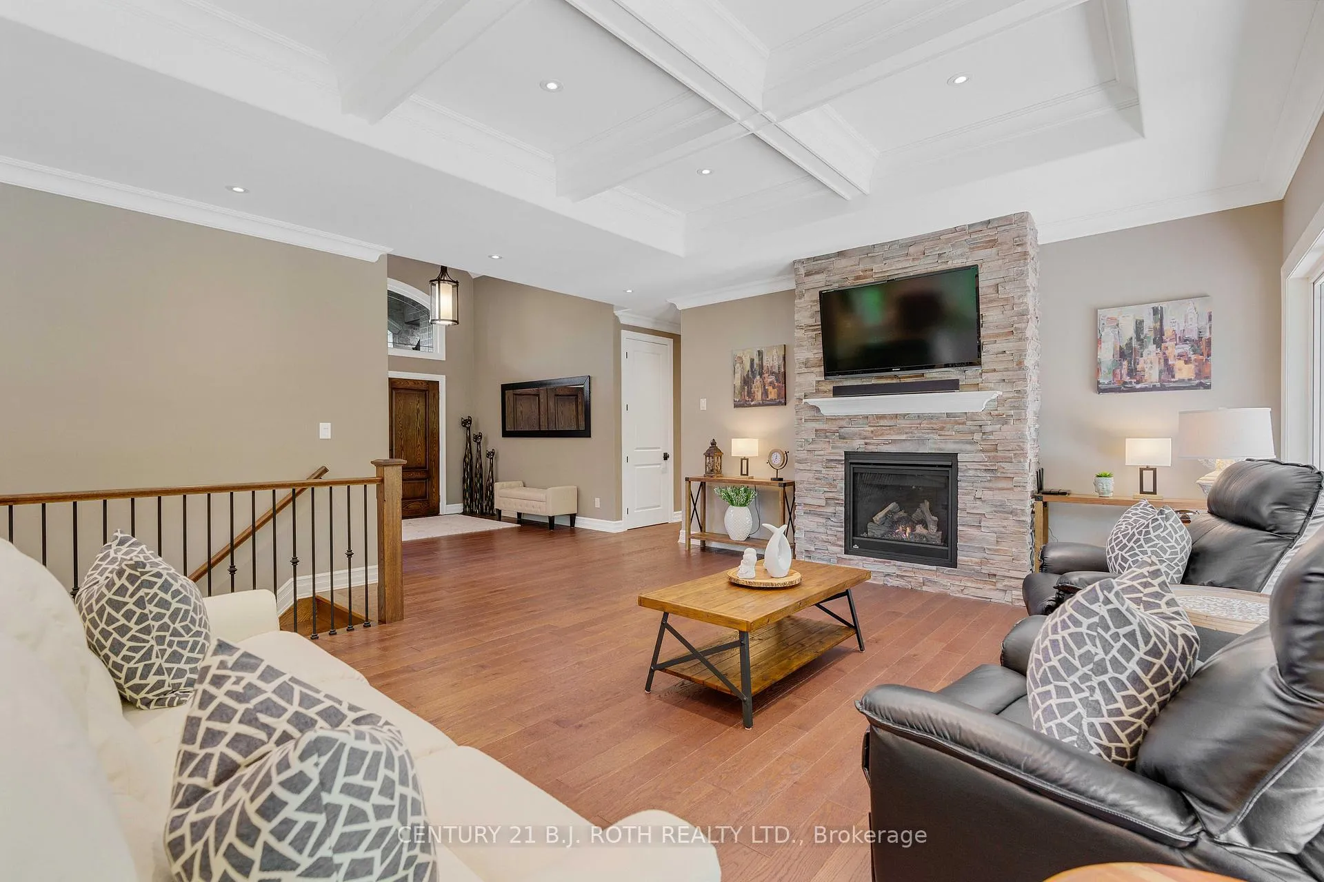 Photo 7 of 110 Mennill Drive, Springwater, Snow Valley — HOMEH