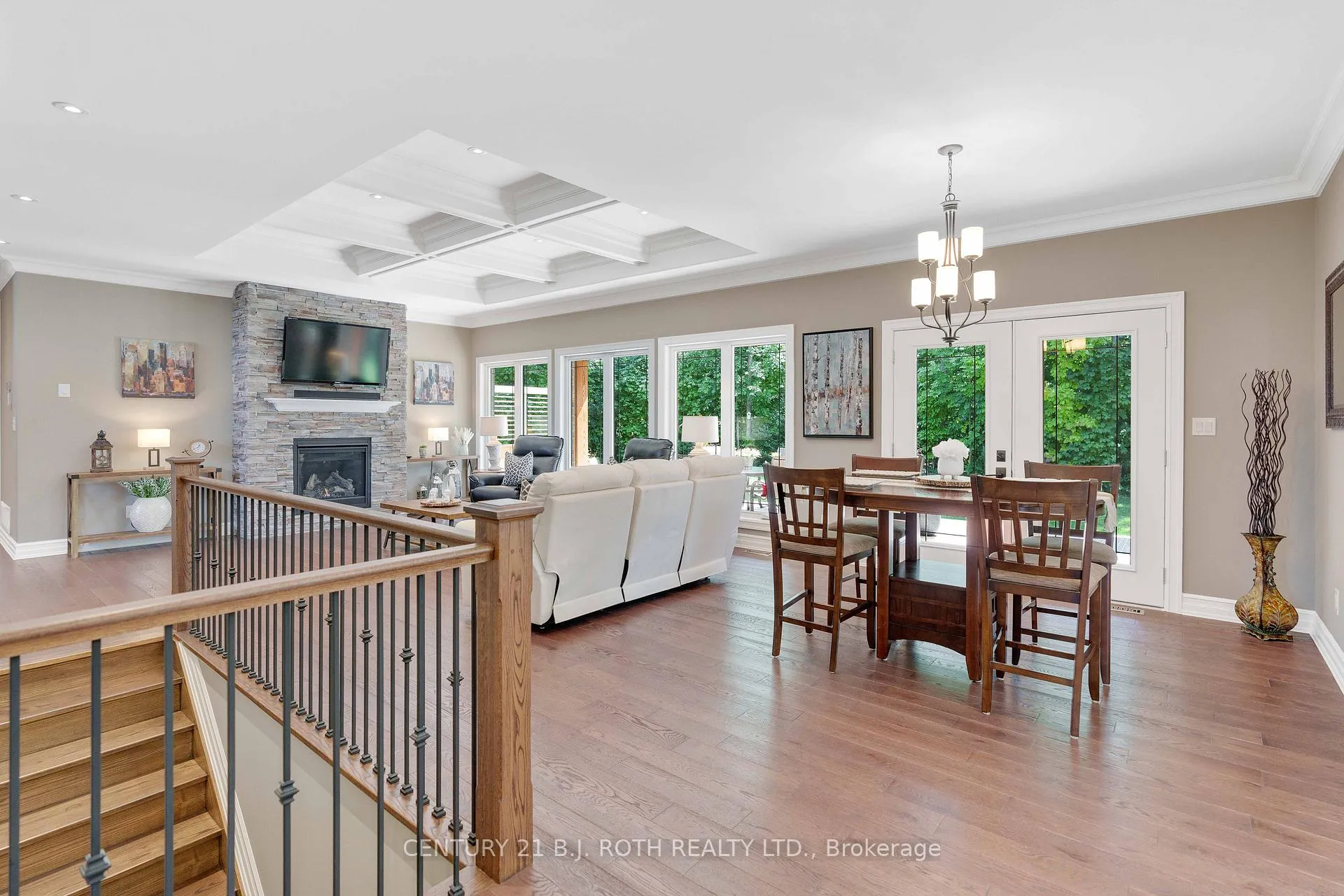 Photo 8 of 110 Mennill Drive, Springwater, Snow Valley — HOMEH