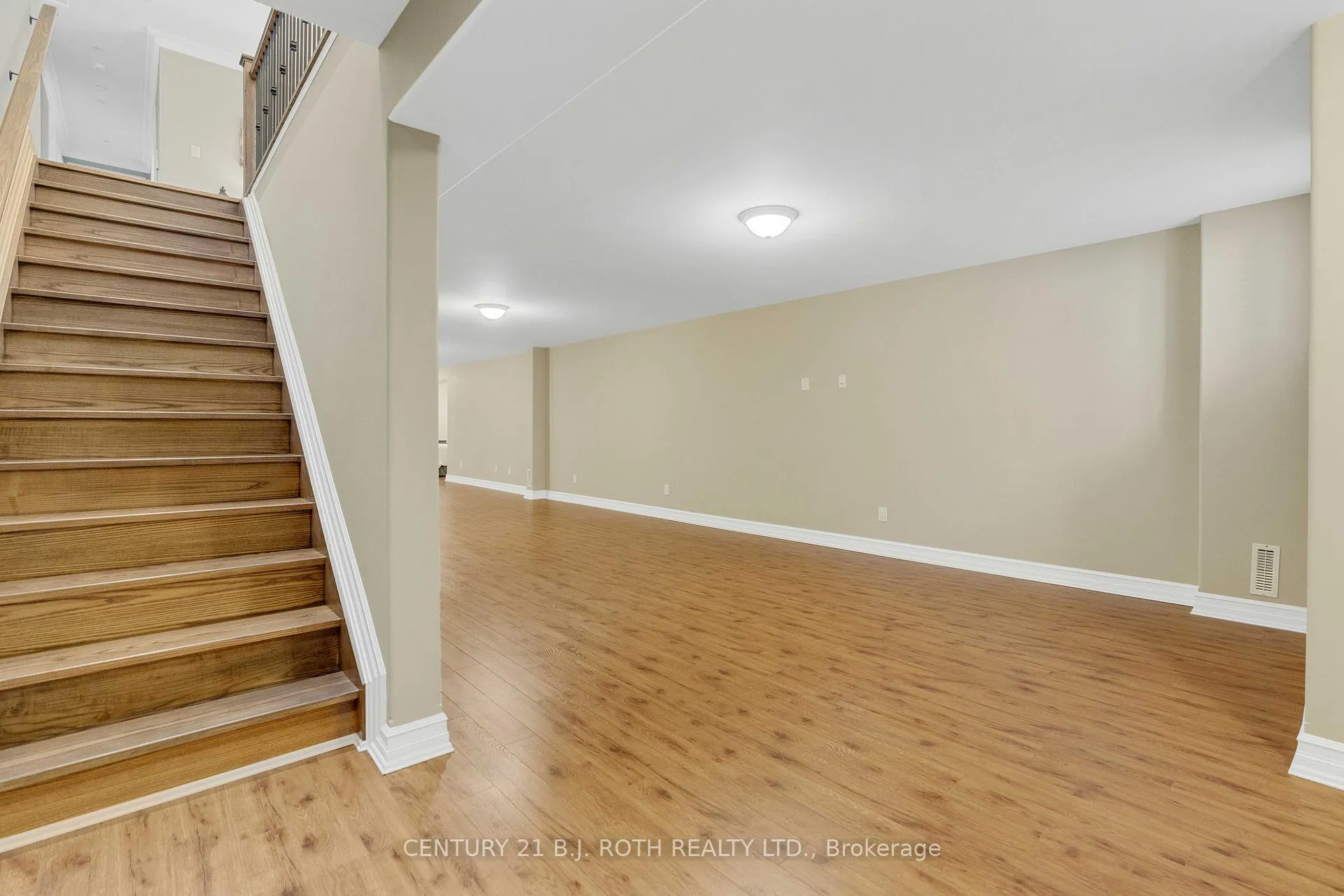 Photo 27 of 110 Mennill Drive, Springwater, Snow Valley — HOMEH