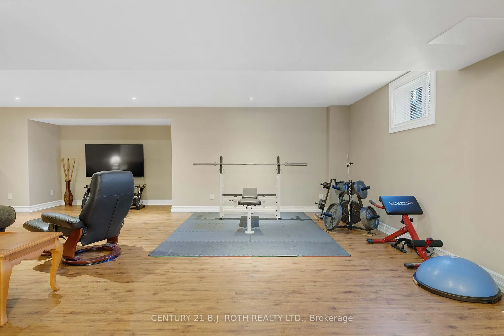 Photo 32 of 110 Mennill Drive, Springwater, Snow Valley — HOMEH