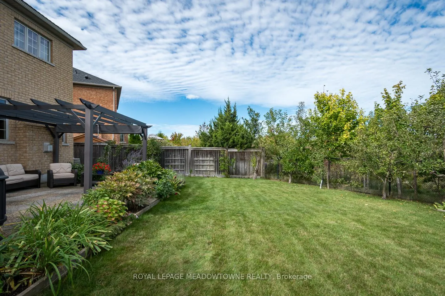 Photo 1 of 318 Malboeuf Court, Milton, Scott — HOMEH