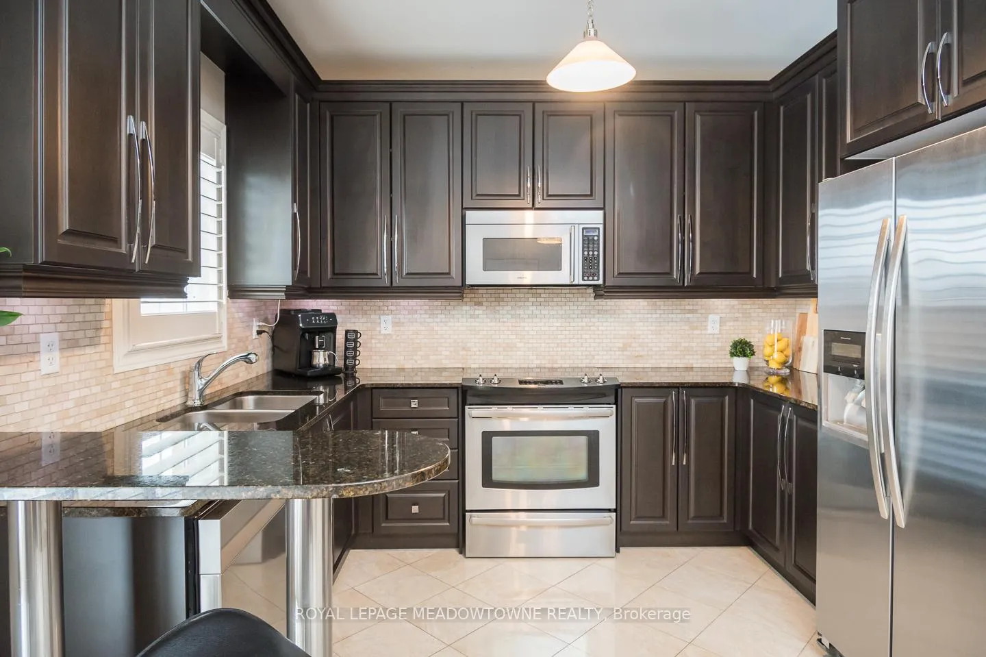 Photo 15 of 318 Malboeuf Court, Milton, Scott — HOMEH
