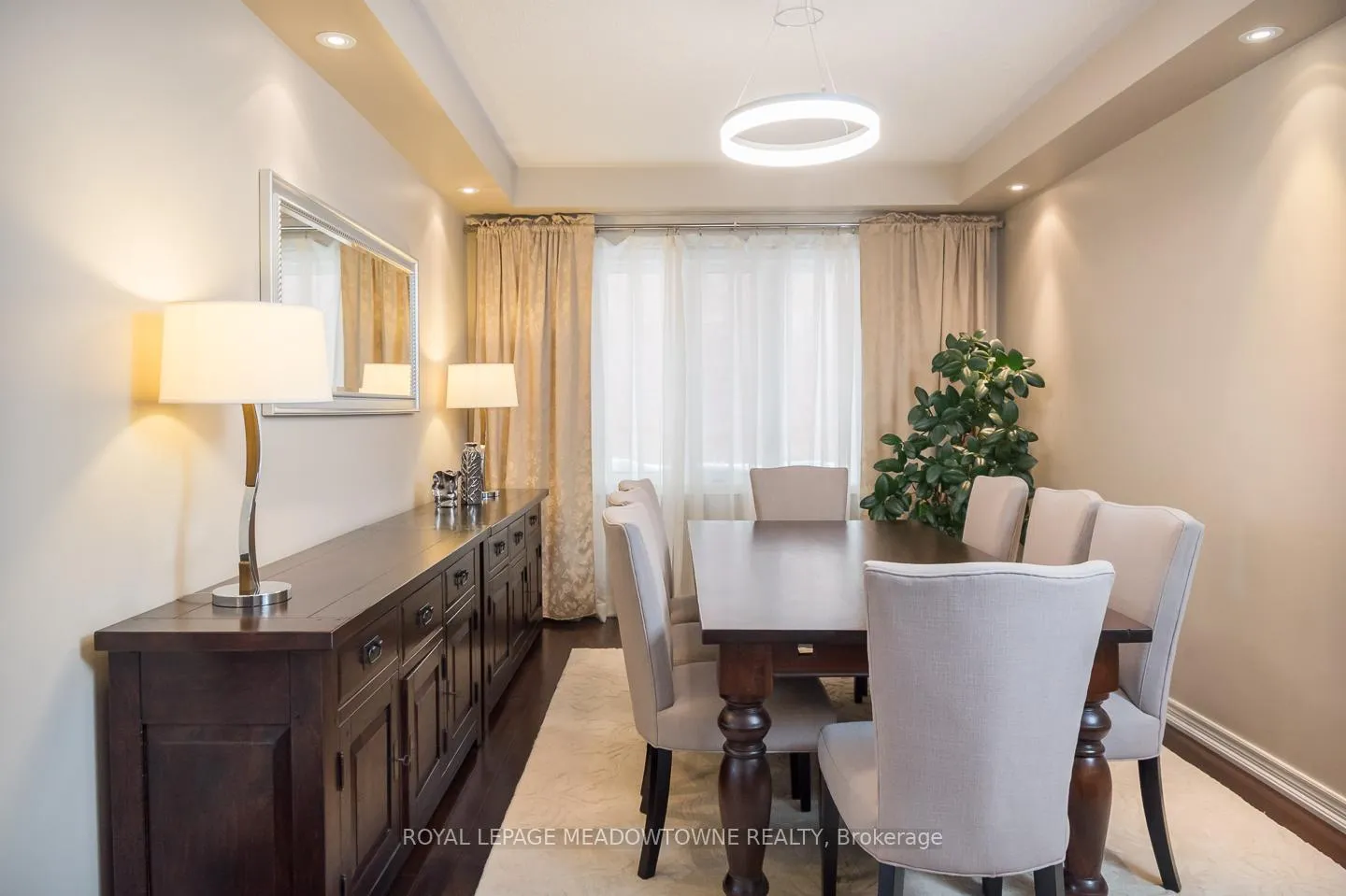 Photo 19 of 318 Malboeuf Court, Milton, Scott — HOMEH