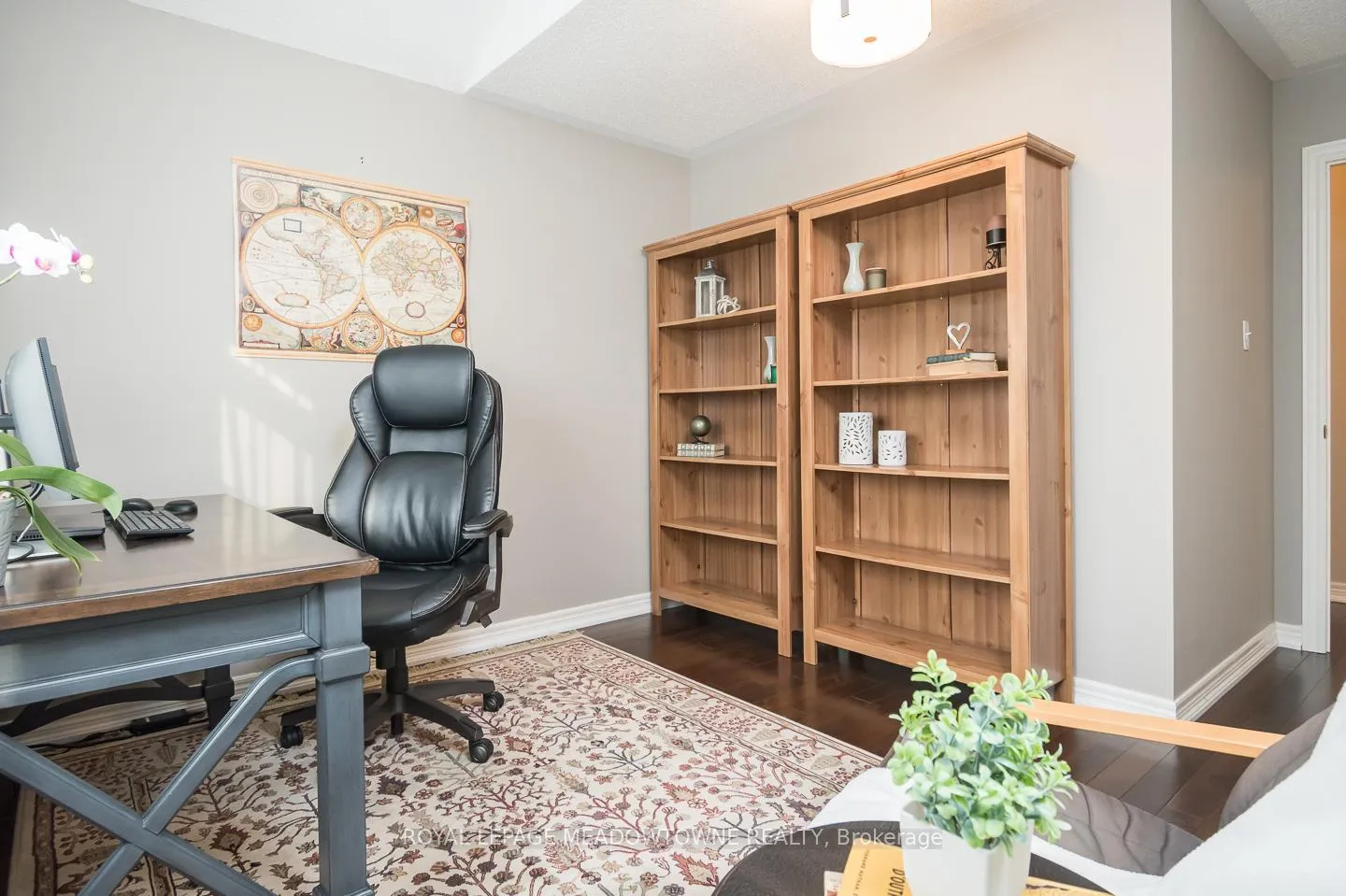 Photo 23 of 318 Malboeuf Court, Milton, Scott — HOMEH