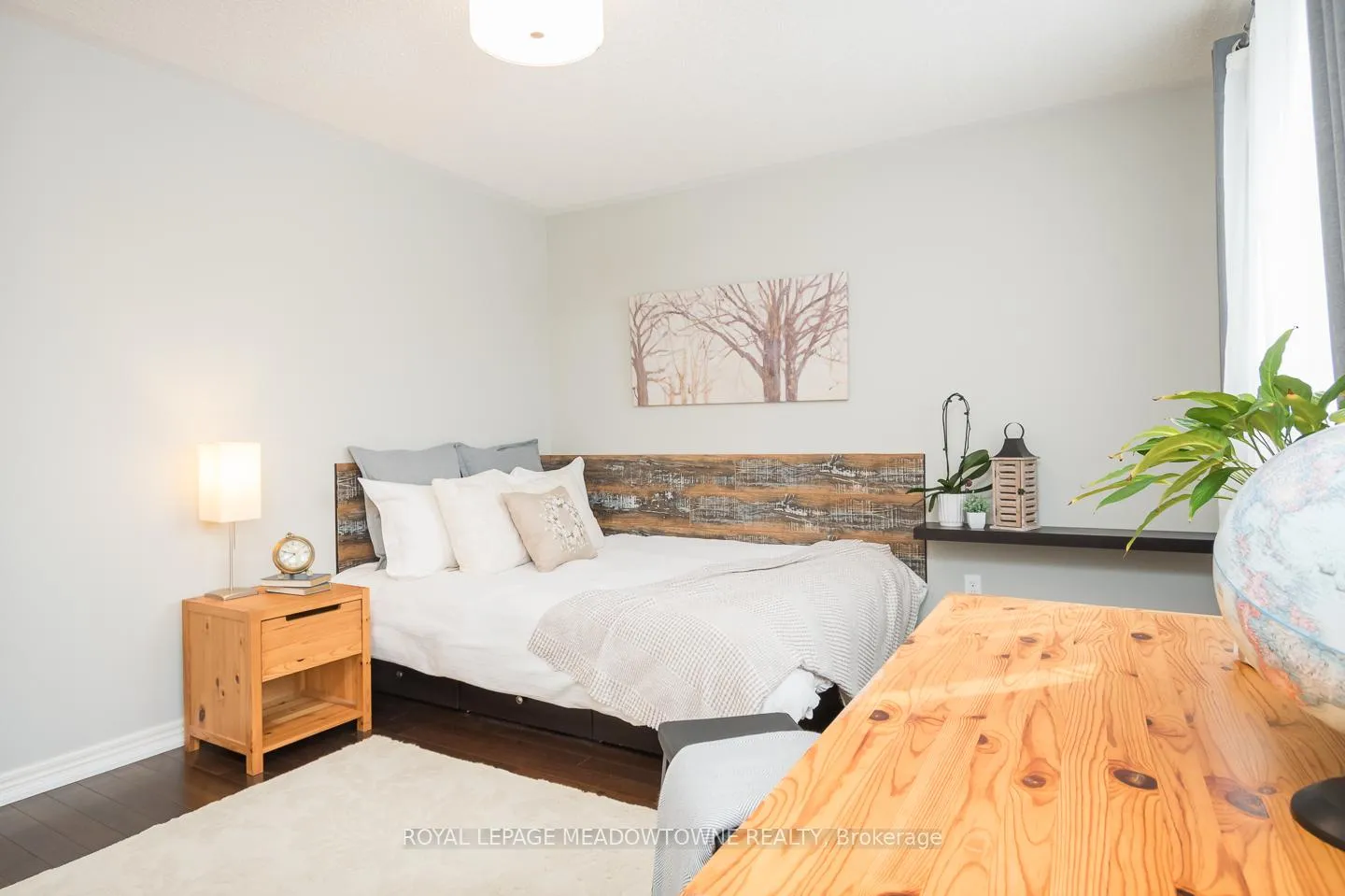 Photo 26 of 318 Malboeuf Court, Milton, Scott — HOMEH