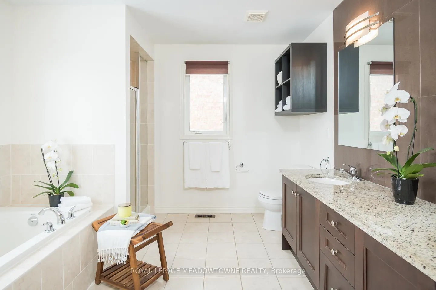 Photo 34 of 318 Malboeuf Court, Milton, Scott — HOMEH