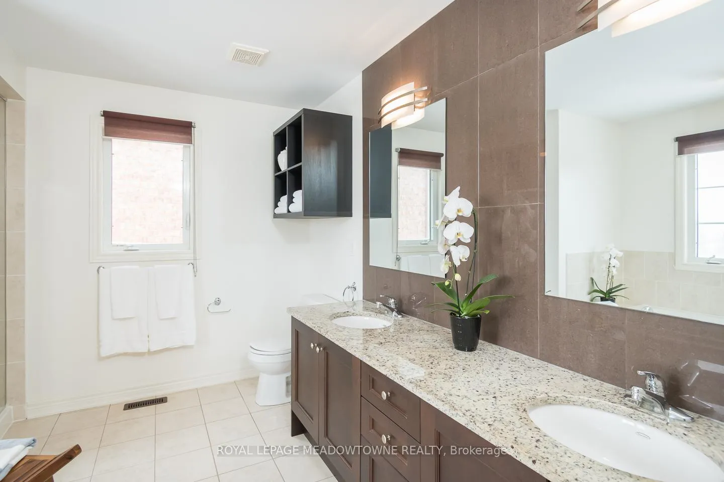 Photo 35 of 318 Malboeuf Court, Milton, Scott — HOMEH