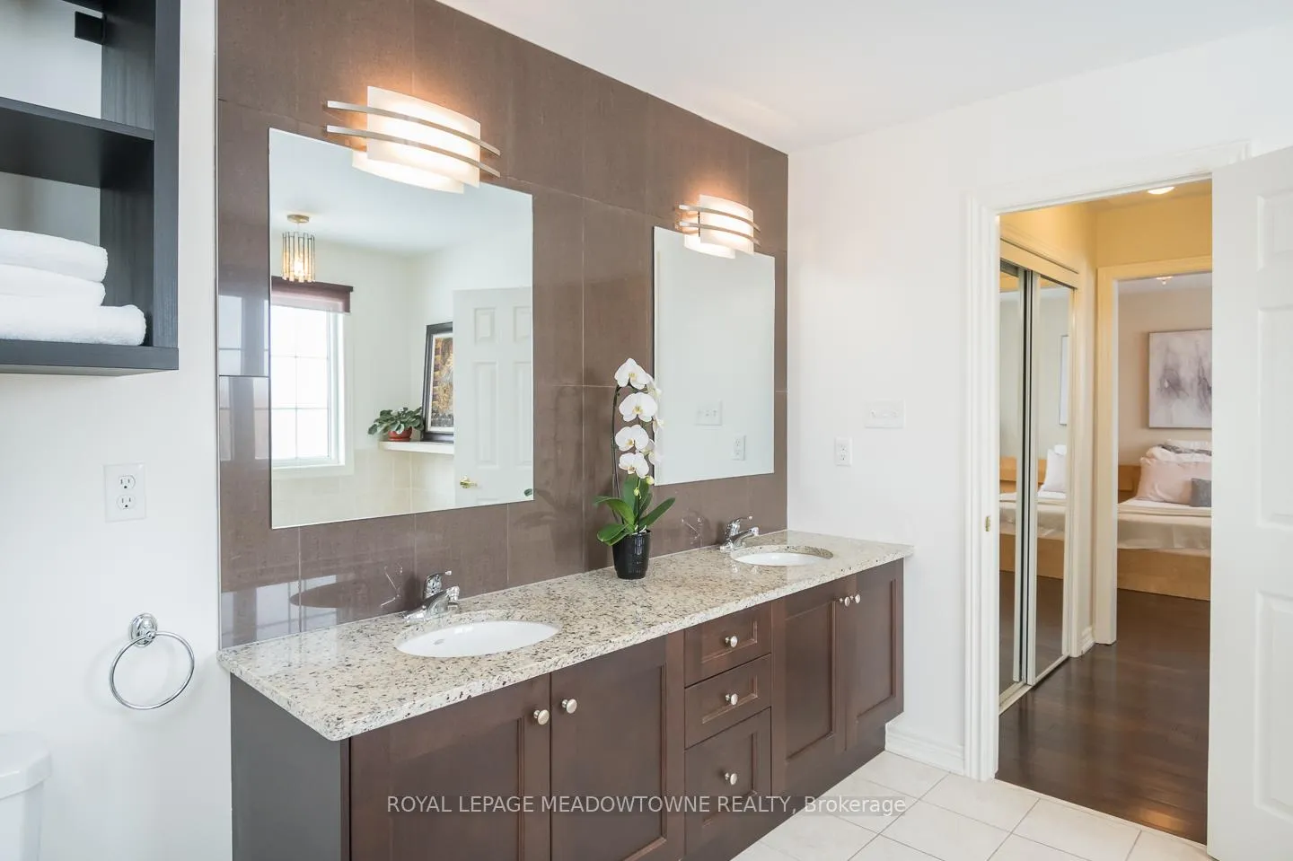 Photo 36 of 318 Malboeuf Court, Milton, Scott — HOMEH