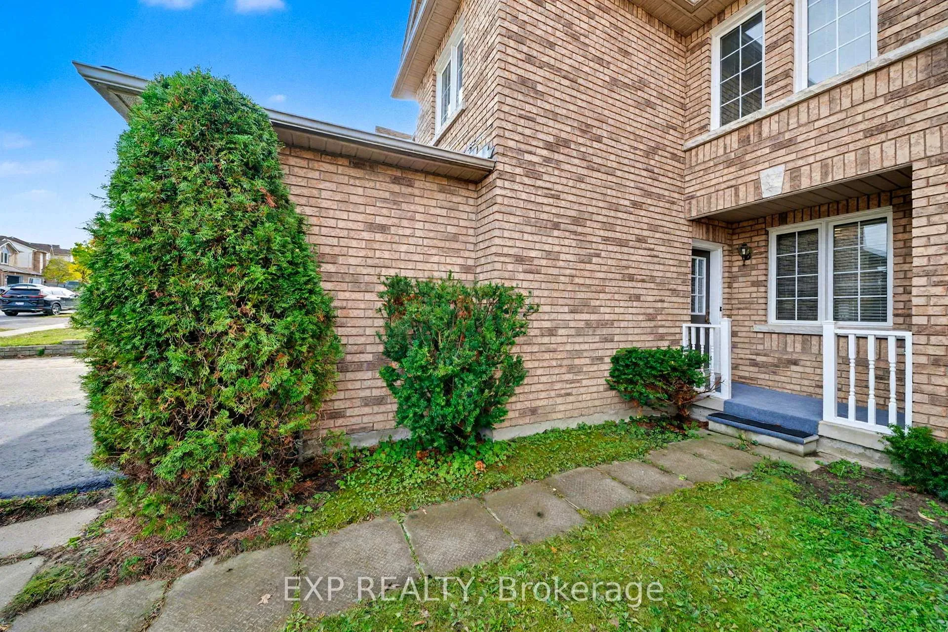 Photo 2 of 56 Hawthorne Crescent, Barrie, Ardagh — HOMEH