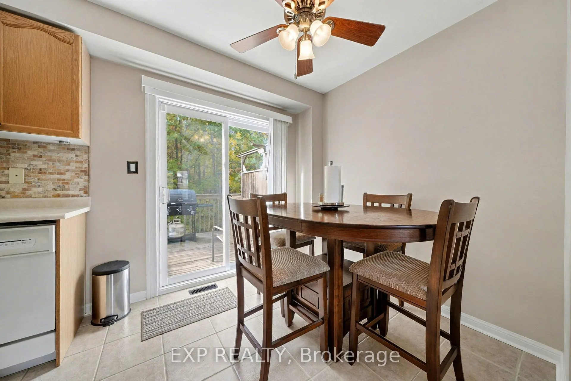 Photo 15 of 56 Hawthorne Crescent, Barrie, Ardagh — HOMEH