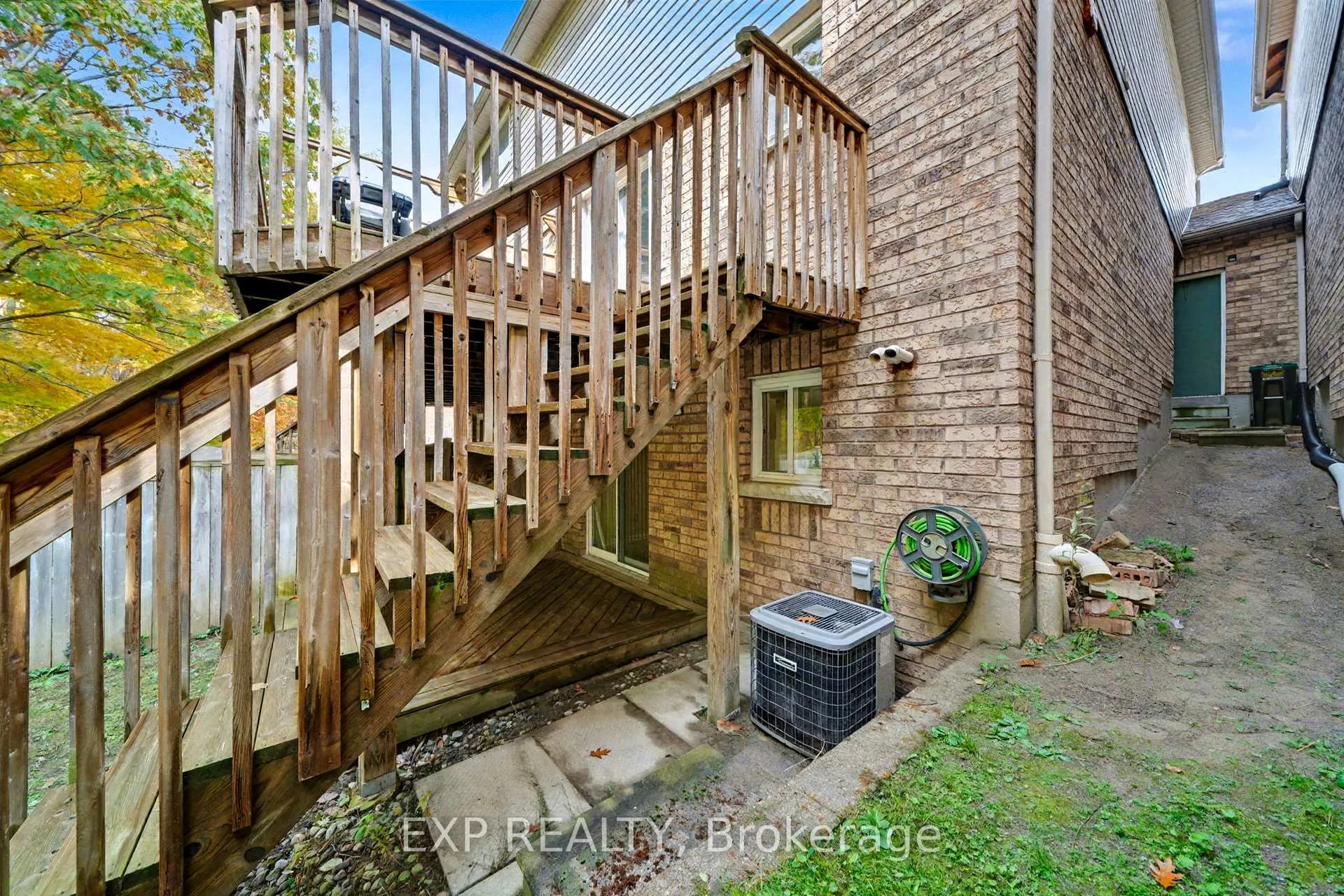 Photo 31 of 56 Hawthorne Crescent, Barrie, Ardagh — HOMEH