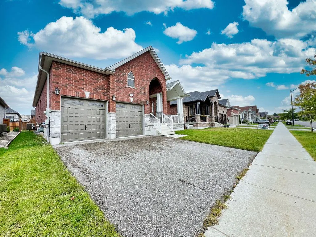 Photo 2 of 1137 Quarry Drive, Innisfil, Alcona — HOMEH