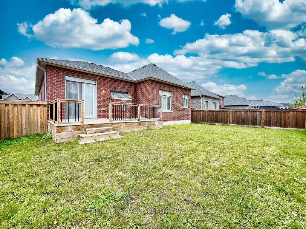 Photo 38 of 1137 Quarry Drive, Innisfil, Alcona — HOMEH
