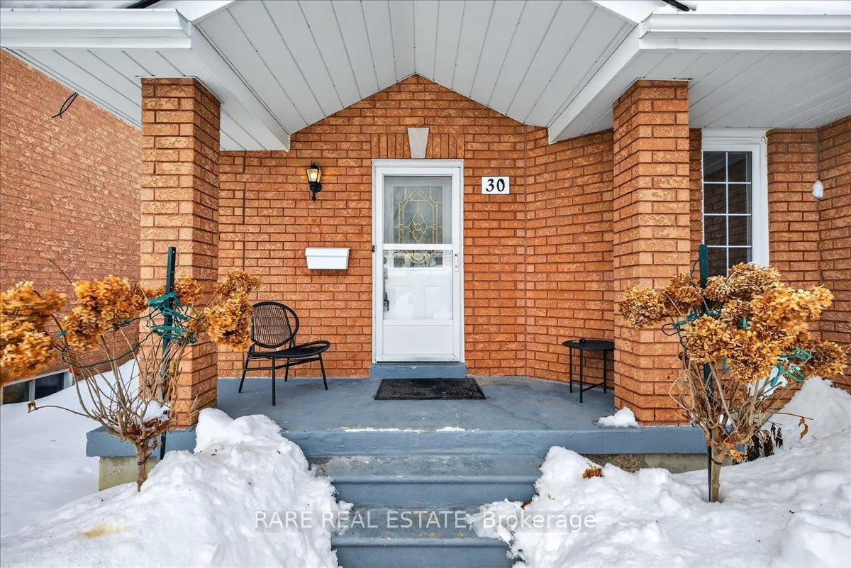 Photo 17 of 30 Mcveigh Drive, Barrie, Northwest — HOMEH