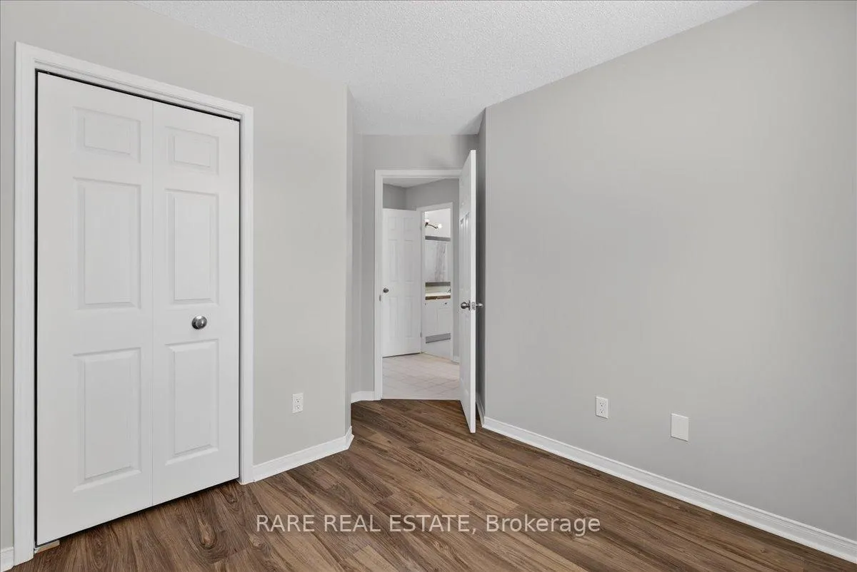 Photo 26 of 30 Mcveigh Drive, Barrie, Northwest — HOMEH