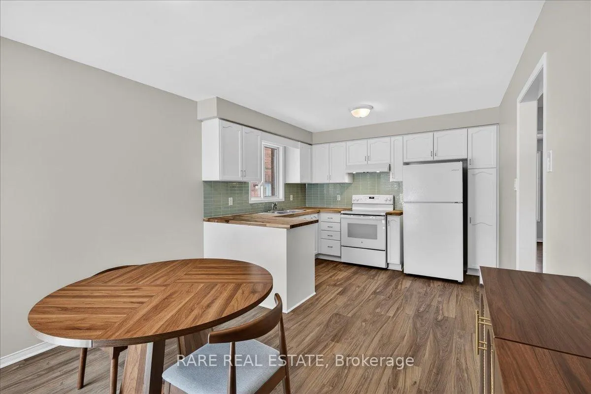 Photo 39 of 30 Mcveigh Drive, Barrie, Northwest — HOMEH
