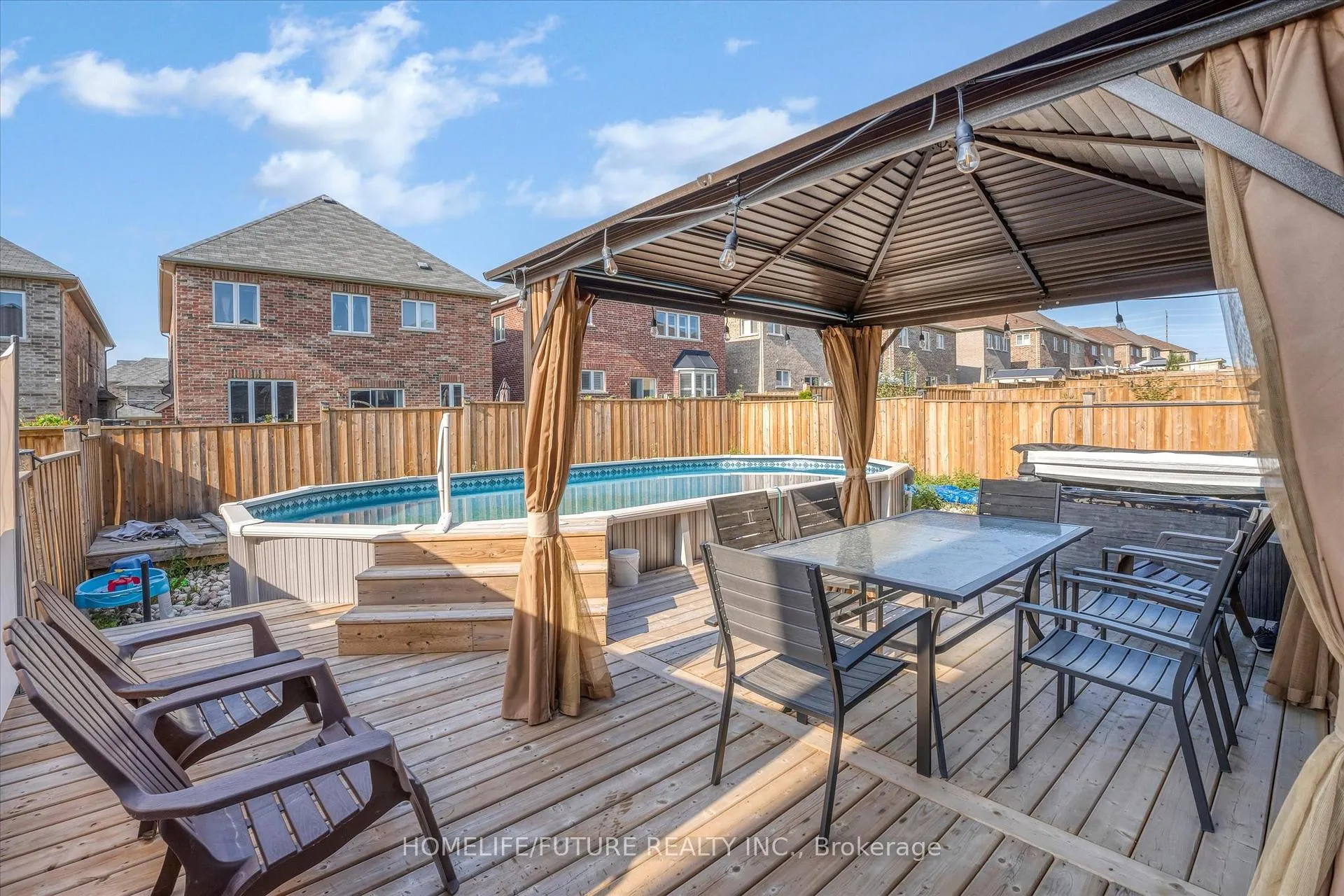 Photo 10 of 995 Wrenwood Drive, Oshawa, Taunton — HOMEH