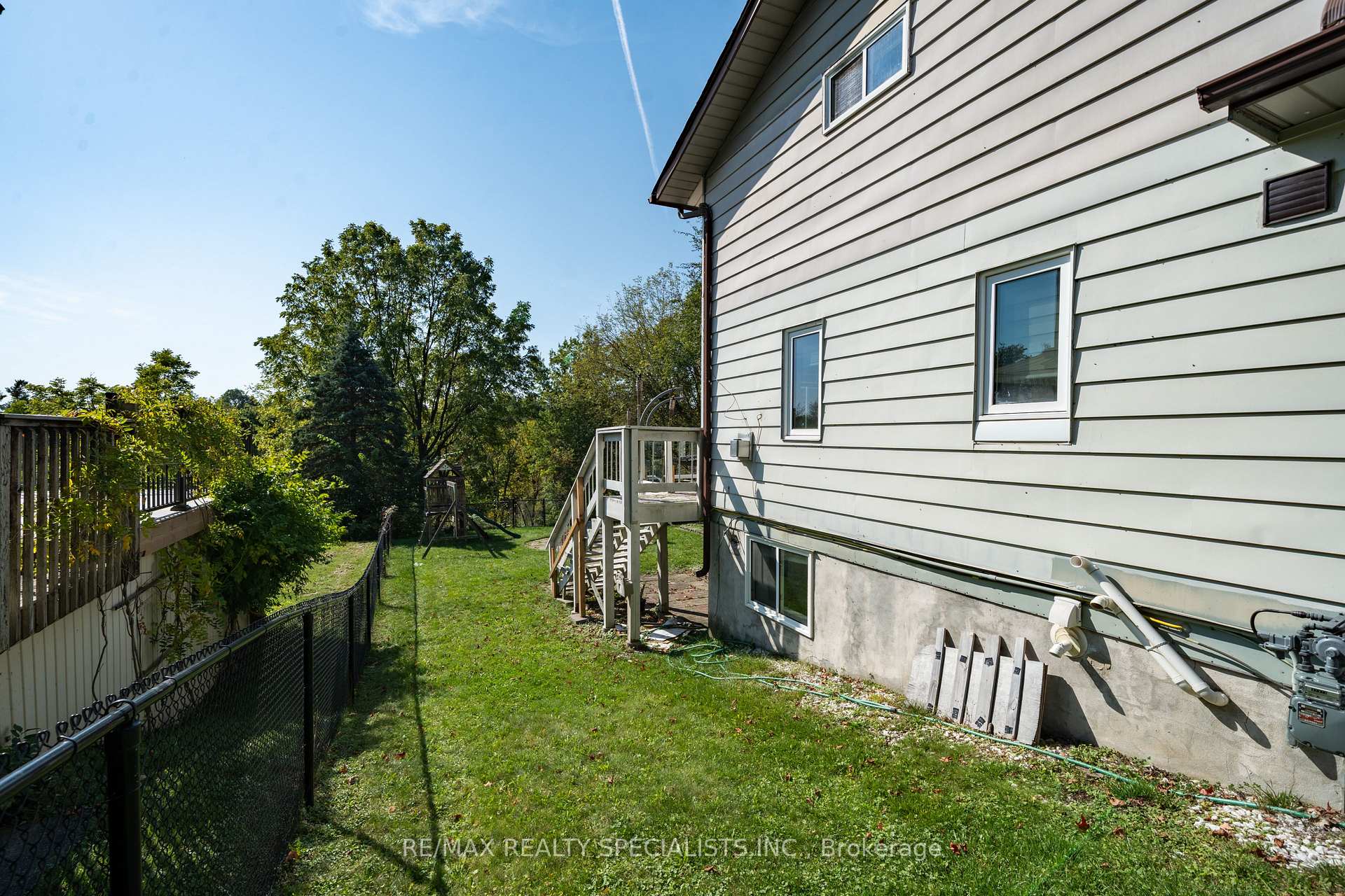 Photo 18 of 79 River Road, Brampton, Huttonville — HOMEH
