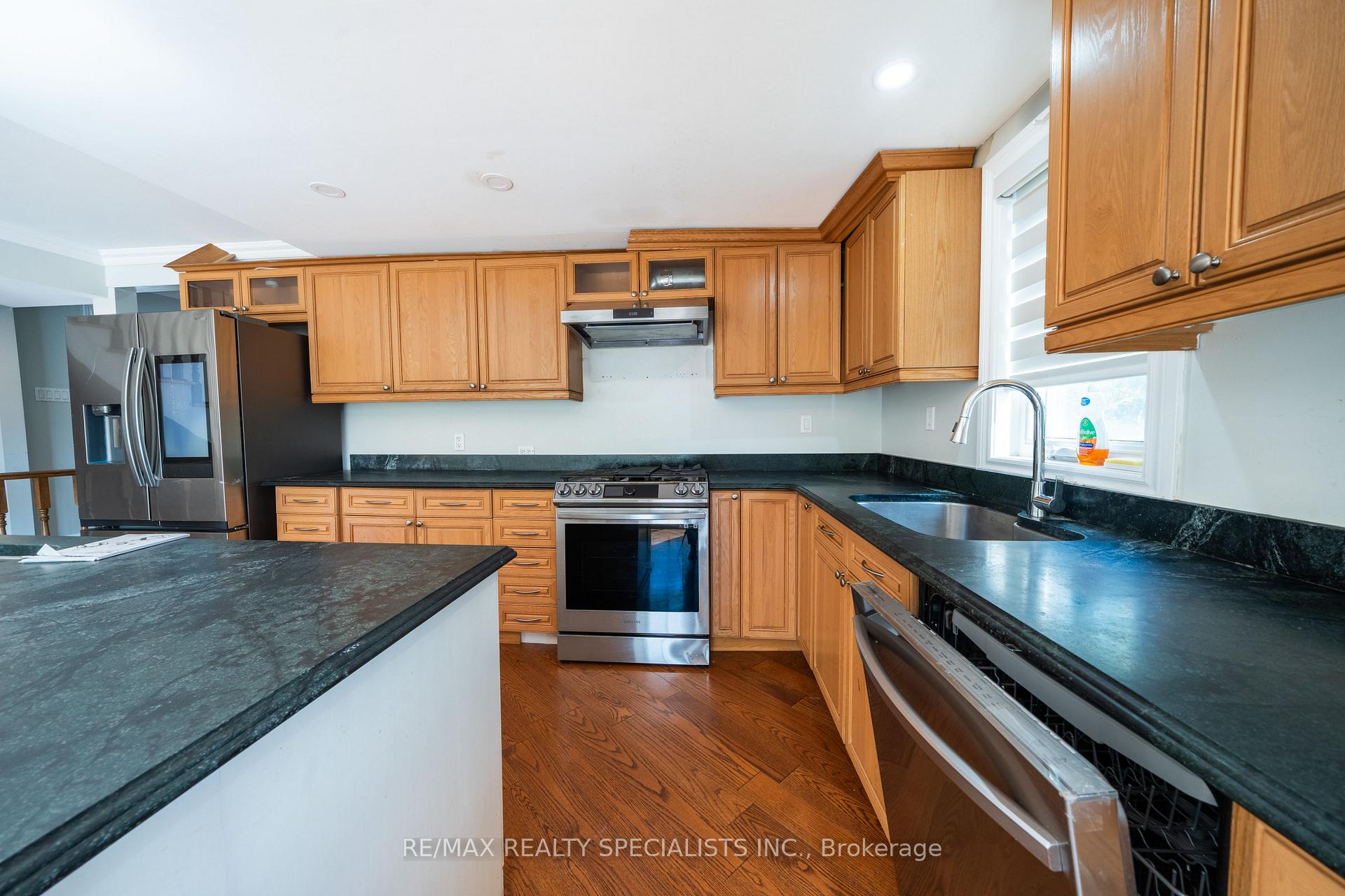 Photo 29 of 79 River Road, Brampton, Huttonville — HOMEH