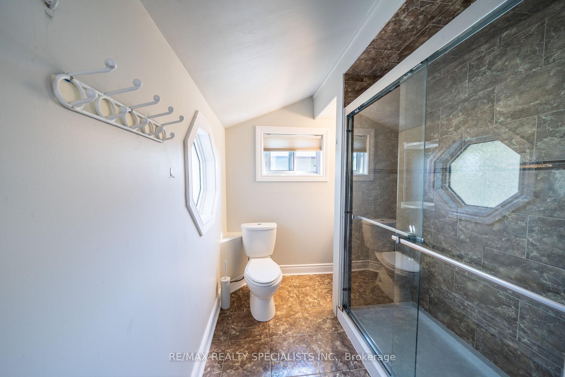 Photo 33 of 79 River Road, Brampton, Huttonville — HOMEH