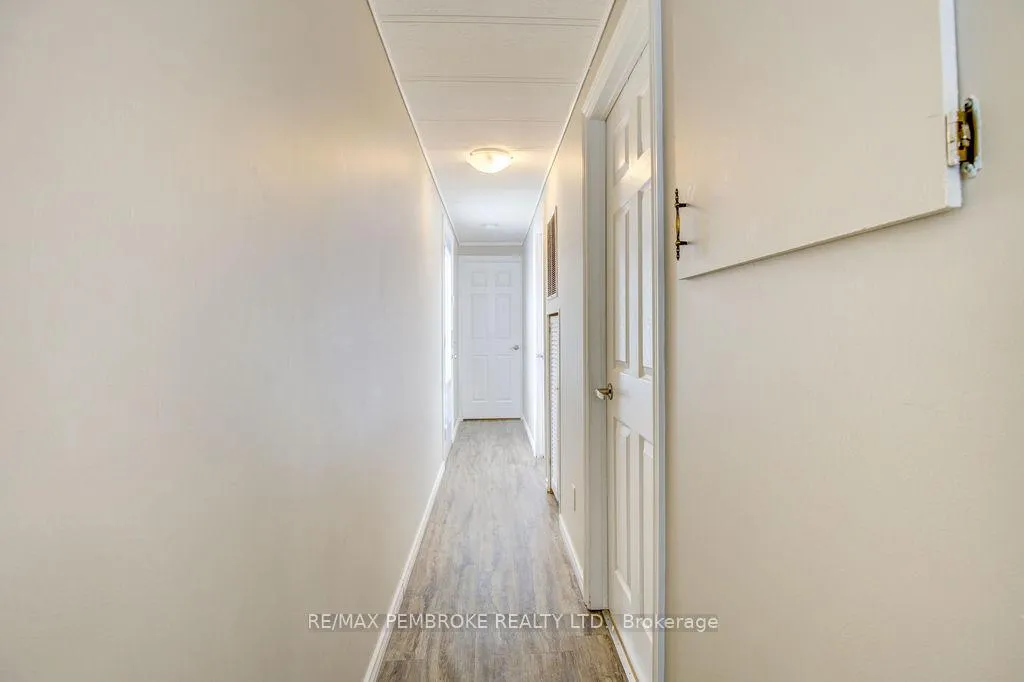 Photo 9 of 66 Pinehurst Estates, Petawawa — HOMEH
