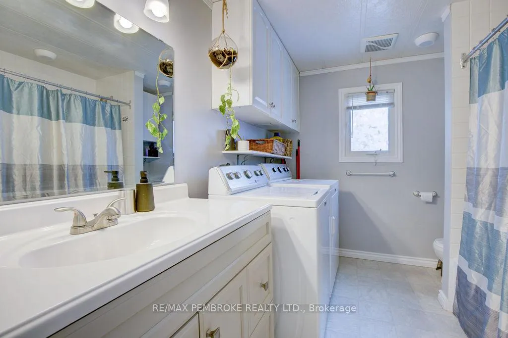Photo 10 of 66 Pinehurst Estates, Petawawa — HOMEH
