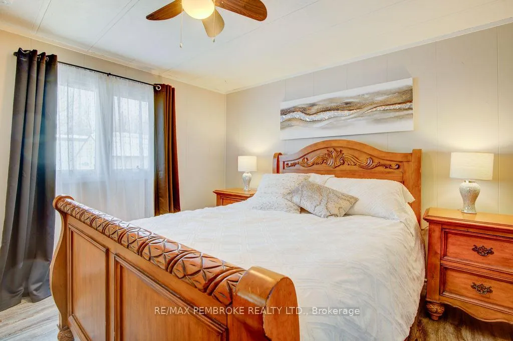 Photo 13 of 66 Pinehurst Estates, Petawawa — HOMEH