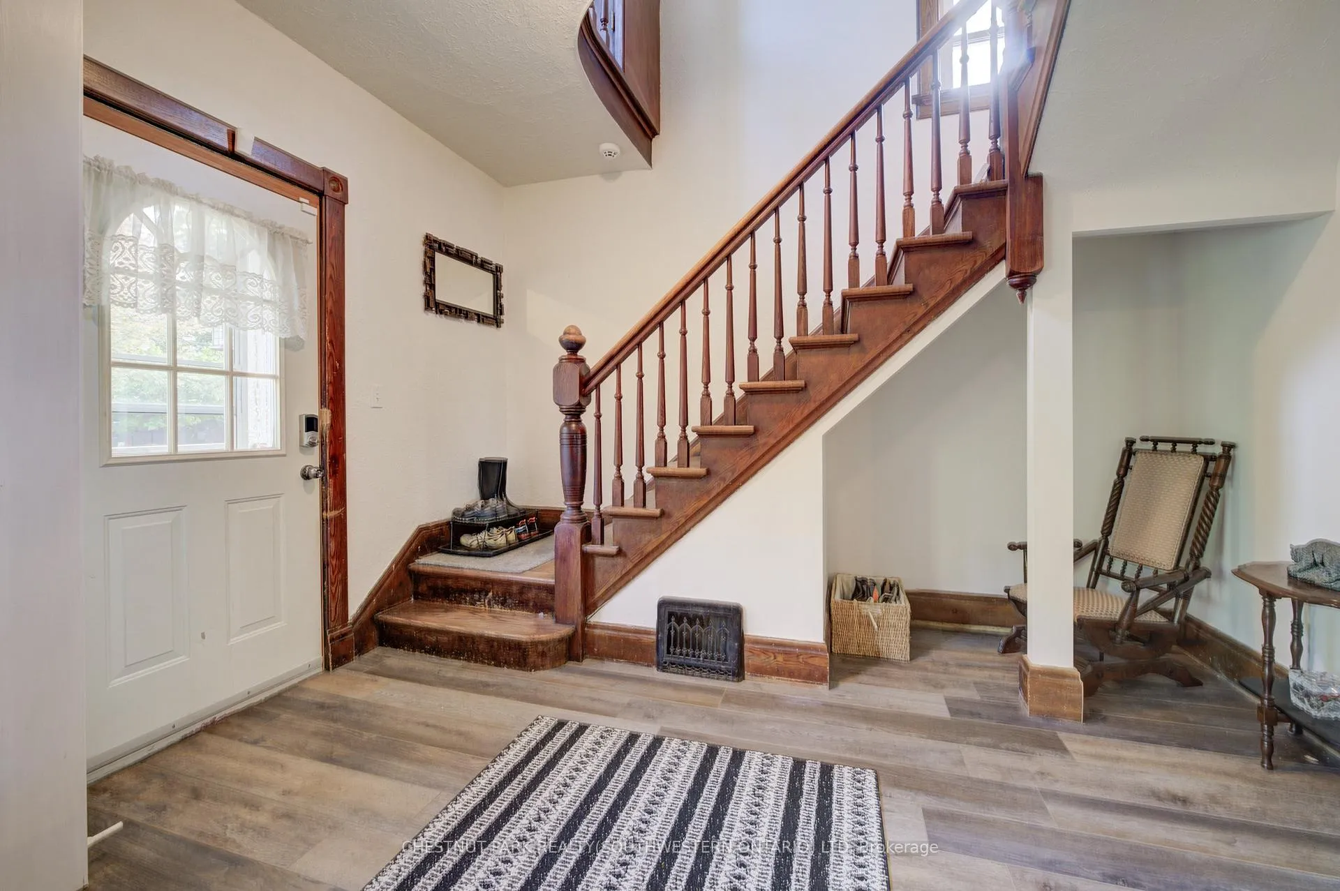 Photo 7 of 15 St Leger Street, Kitchener — HOMEH